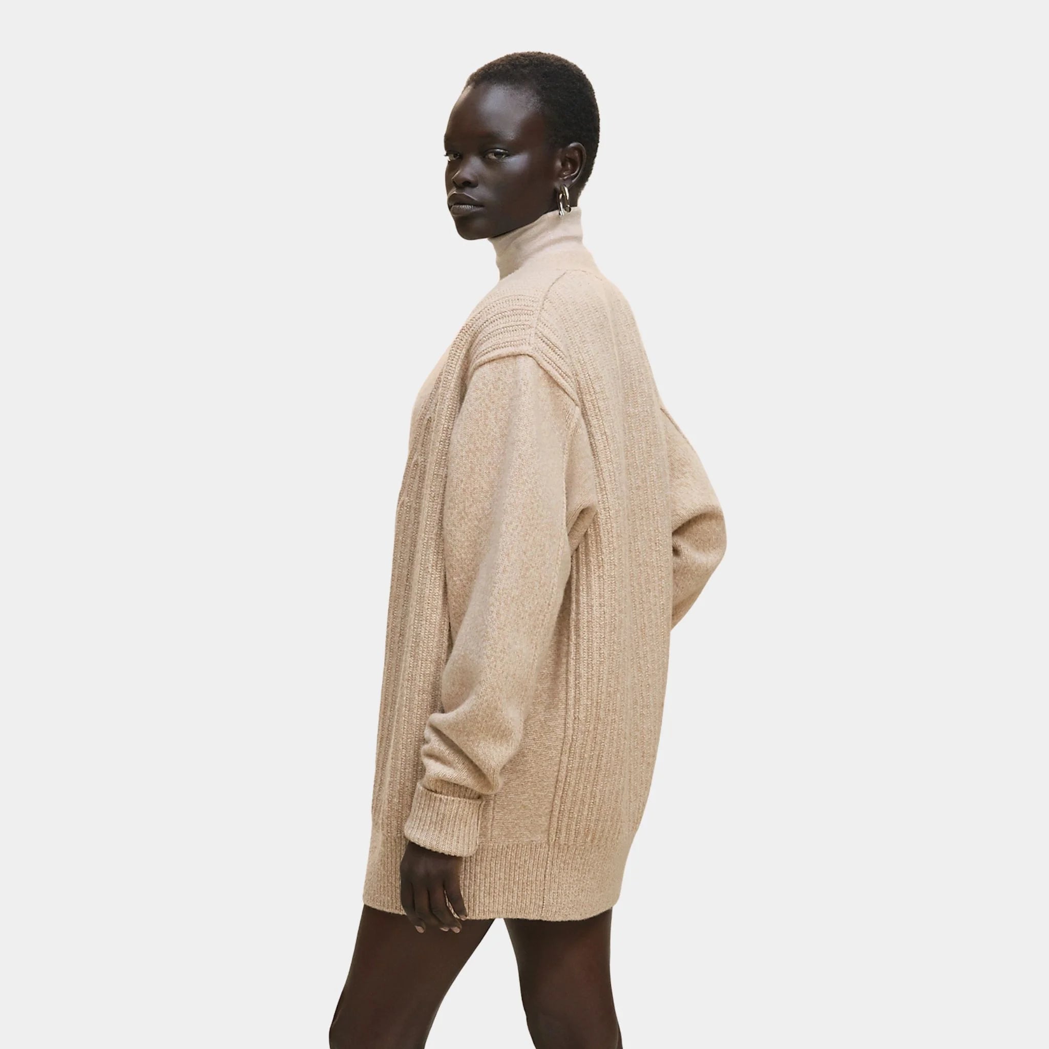 Hermes Thick Long-sleeved Cardigan in Scottish Wool, Beige Camel, Side