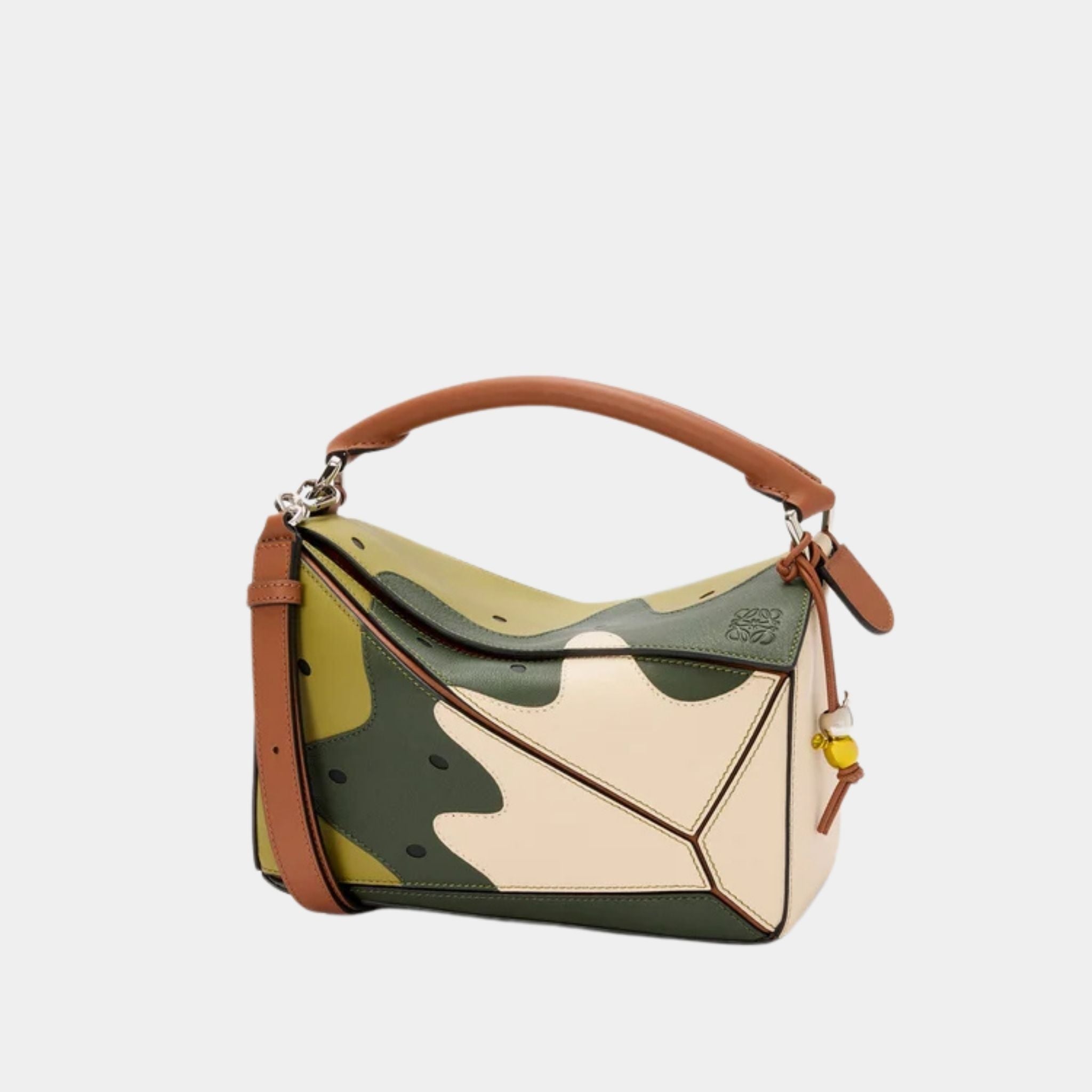 Loewe Puzzle 10 Paula Ibiza Kiwi Re-edition Bag in Classic Calfskin, Front
