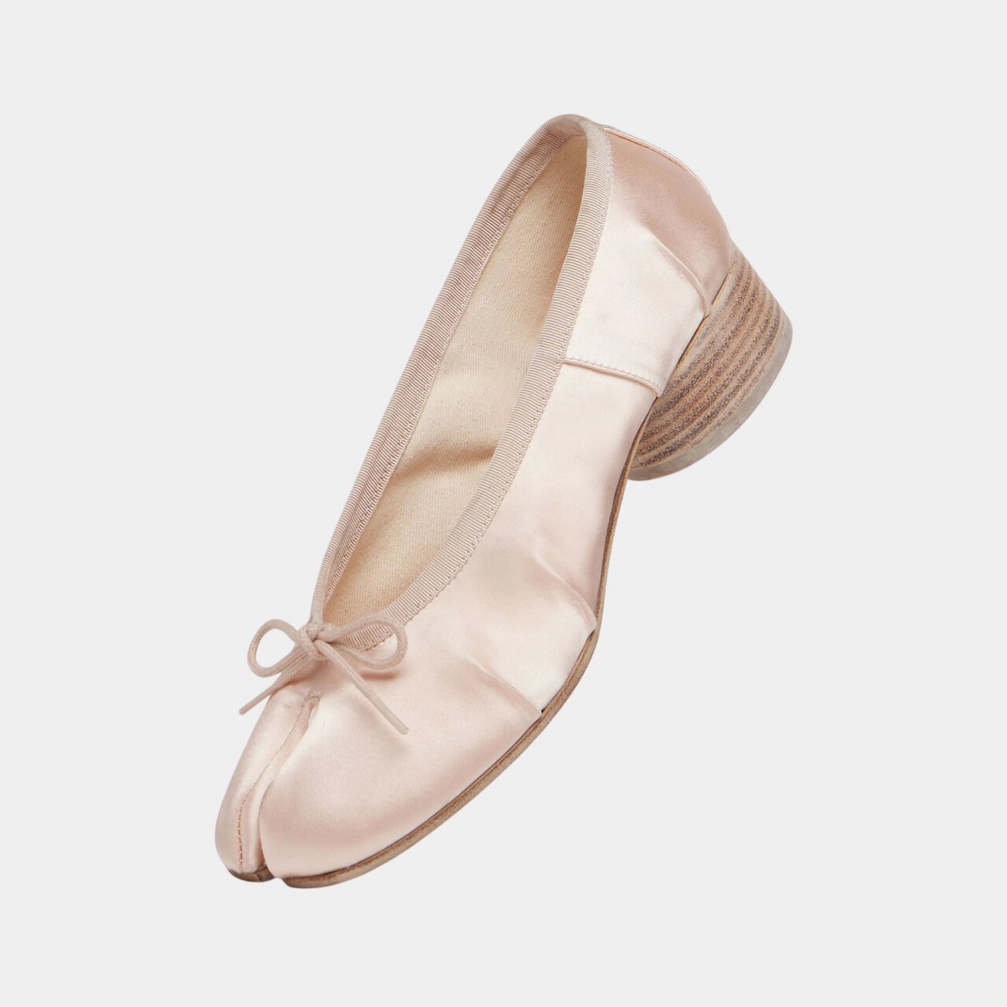 Maison Margiela Satin Tabi Ballerina Heal Flats, Alabaster, Front