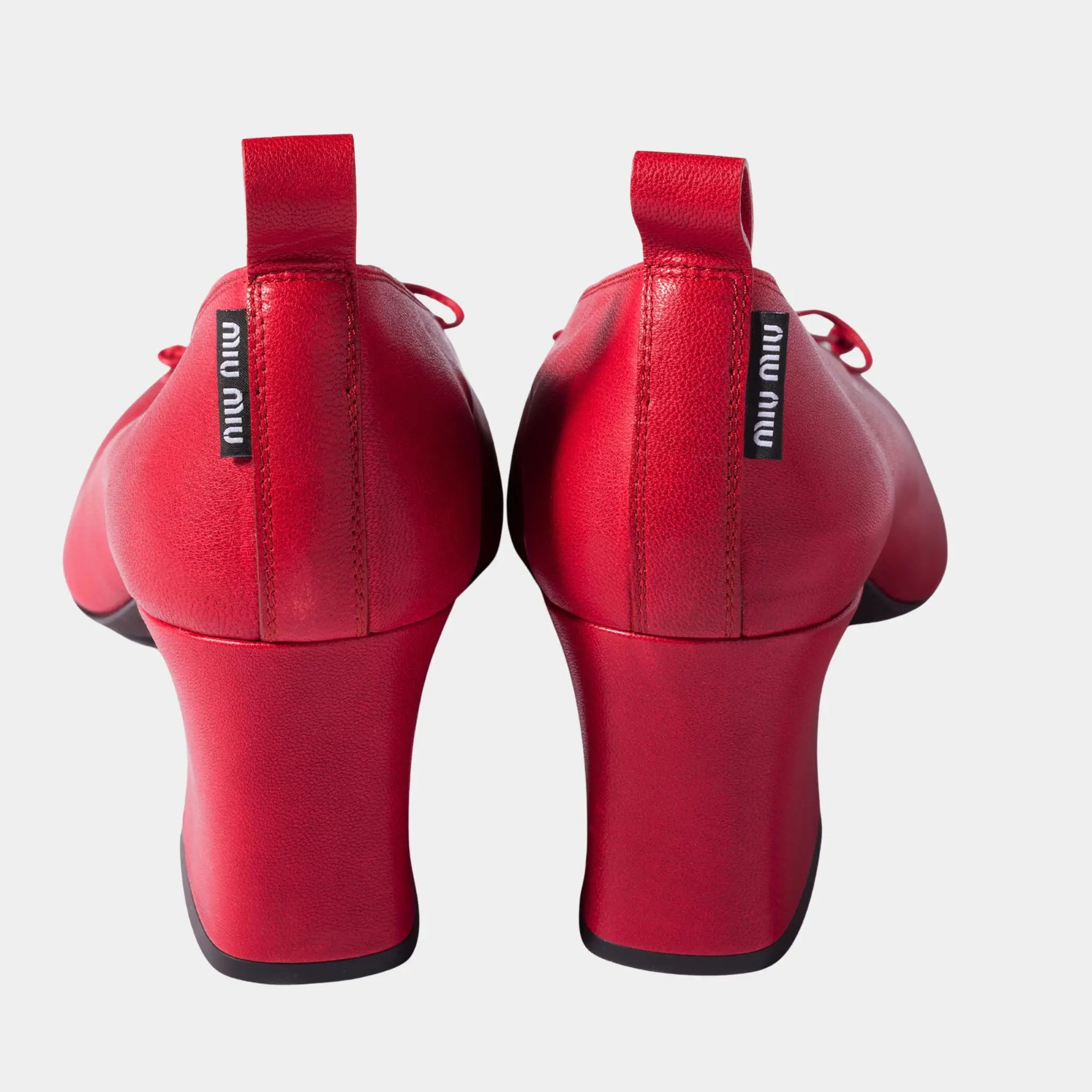 Élan Nappa Leather Pumps