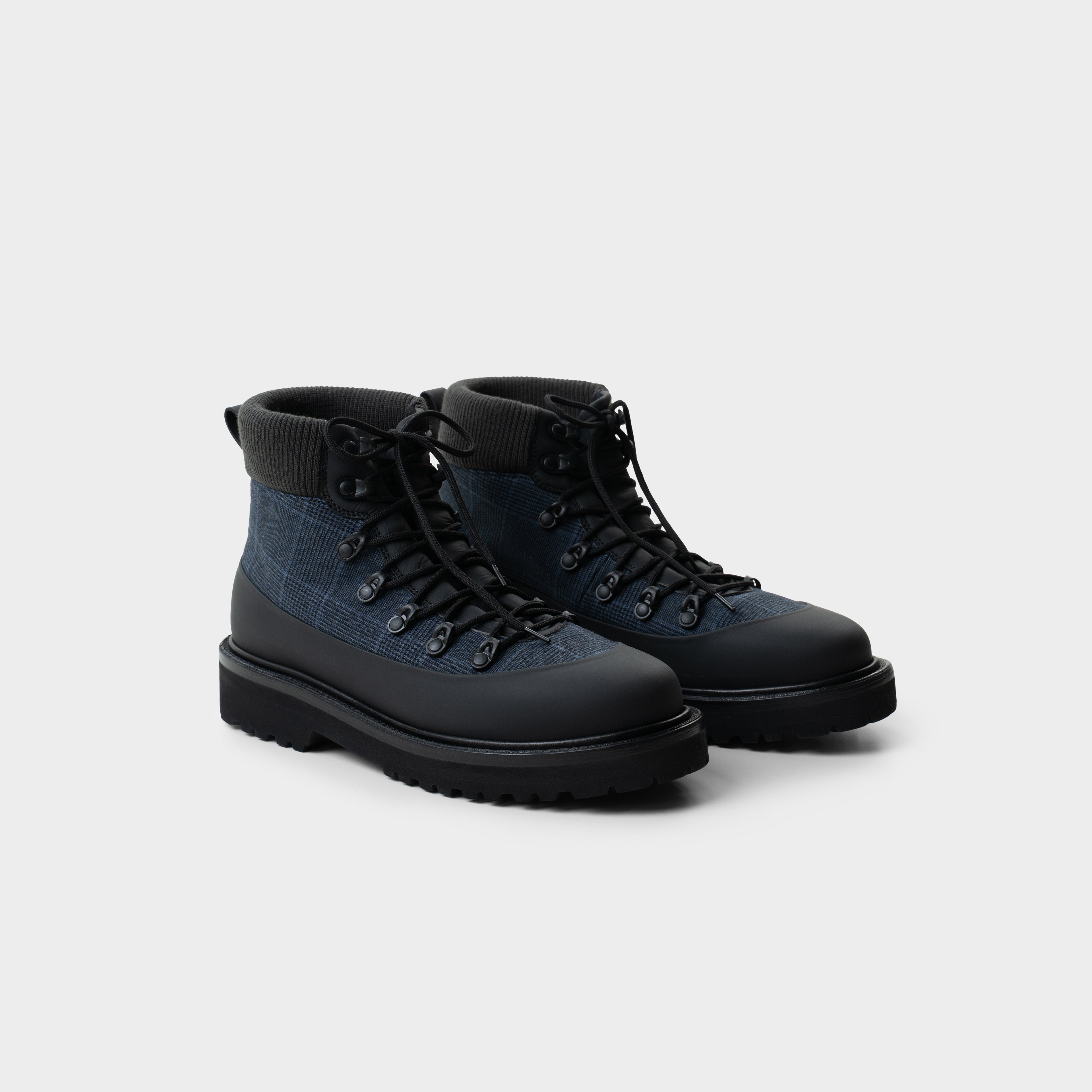 Manhattan Boots in Cashmere & Calfskin leather, NavyFront