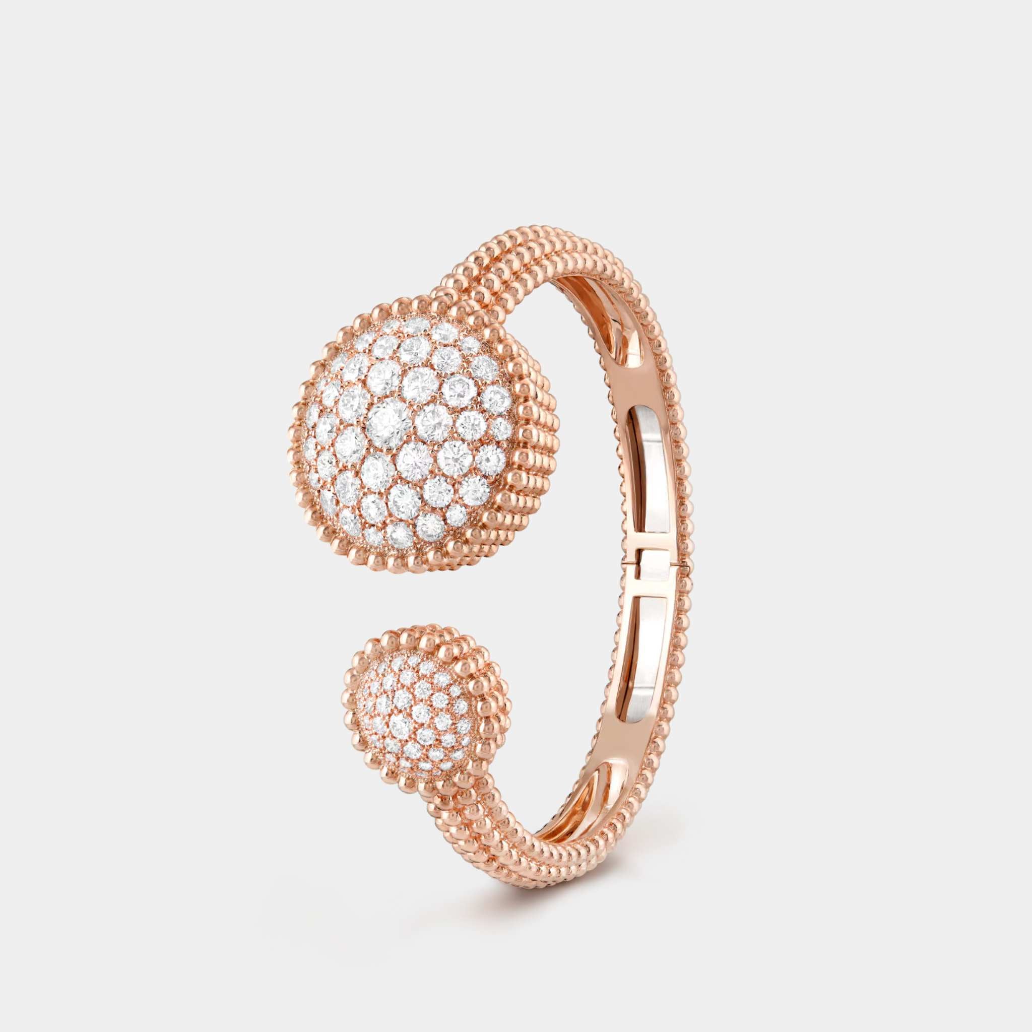 Perlée Toi & Moi Watch Medium Model Rose Gold Diamond Mother Of Pearl, Side, Closed Face