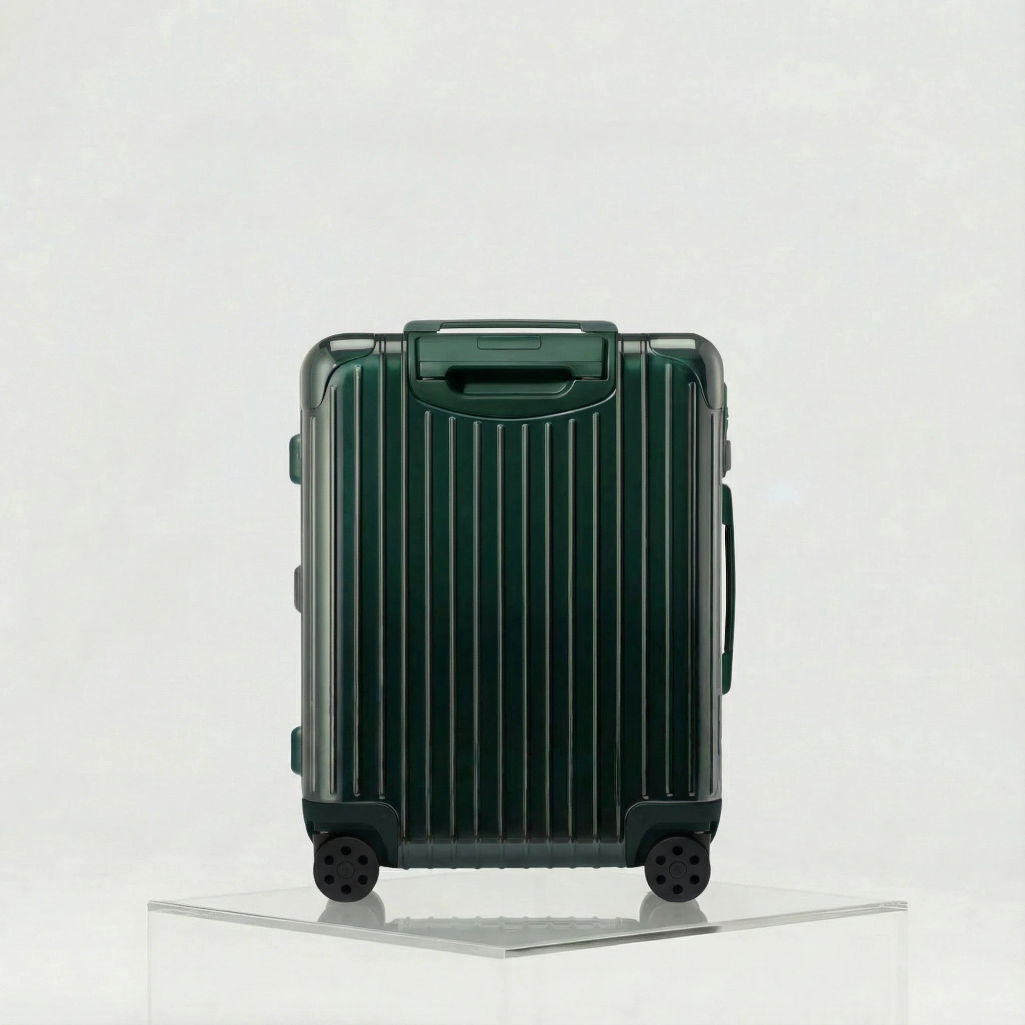 Rimowa Essential Cabin Plus, Back
