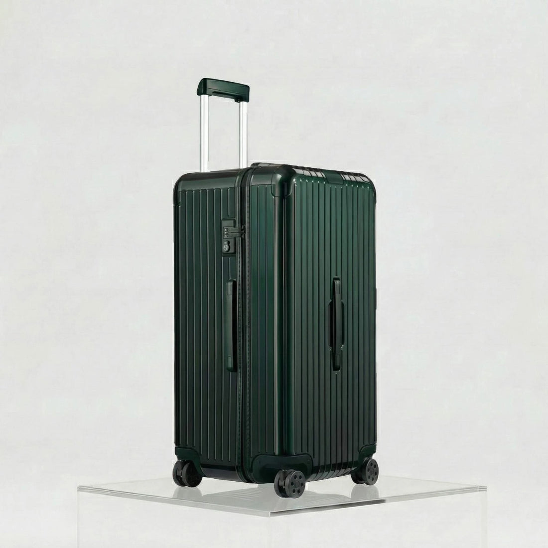 Rimowa Essential Trunk Plus، أخضر، كامل، ستوديو