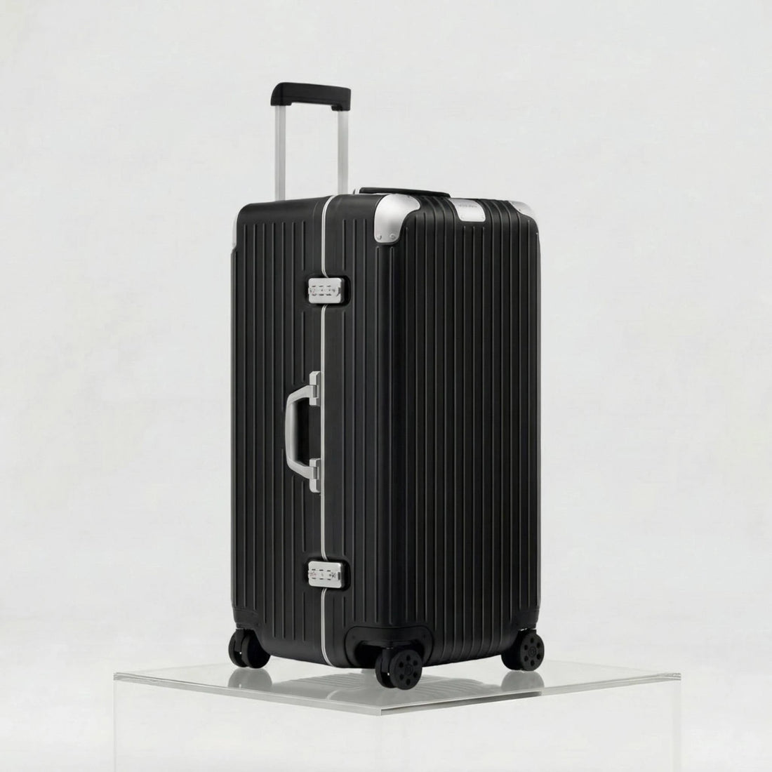 Rimowa Hybrid Trunk Plus, Matte Black, Side