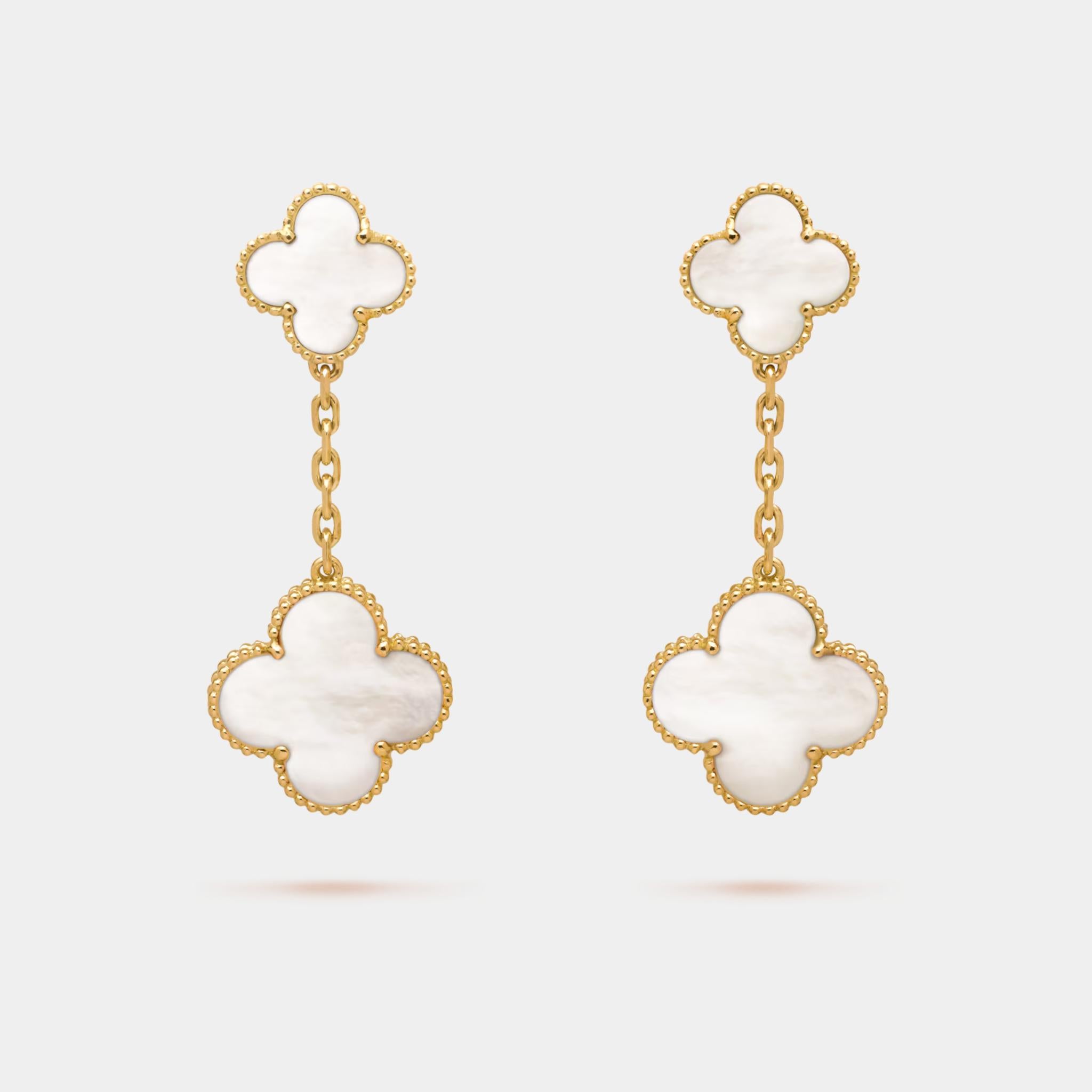 Van Cleef & Arpels Magic Alhambra earrings 2 Motifs Gold With Pearl, Front