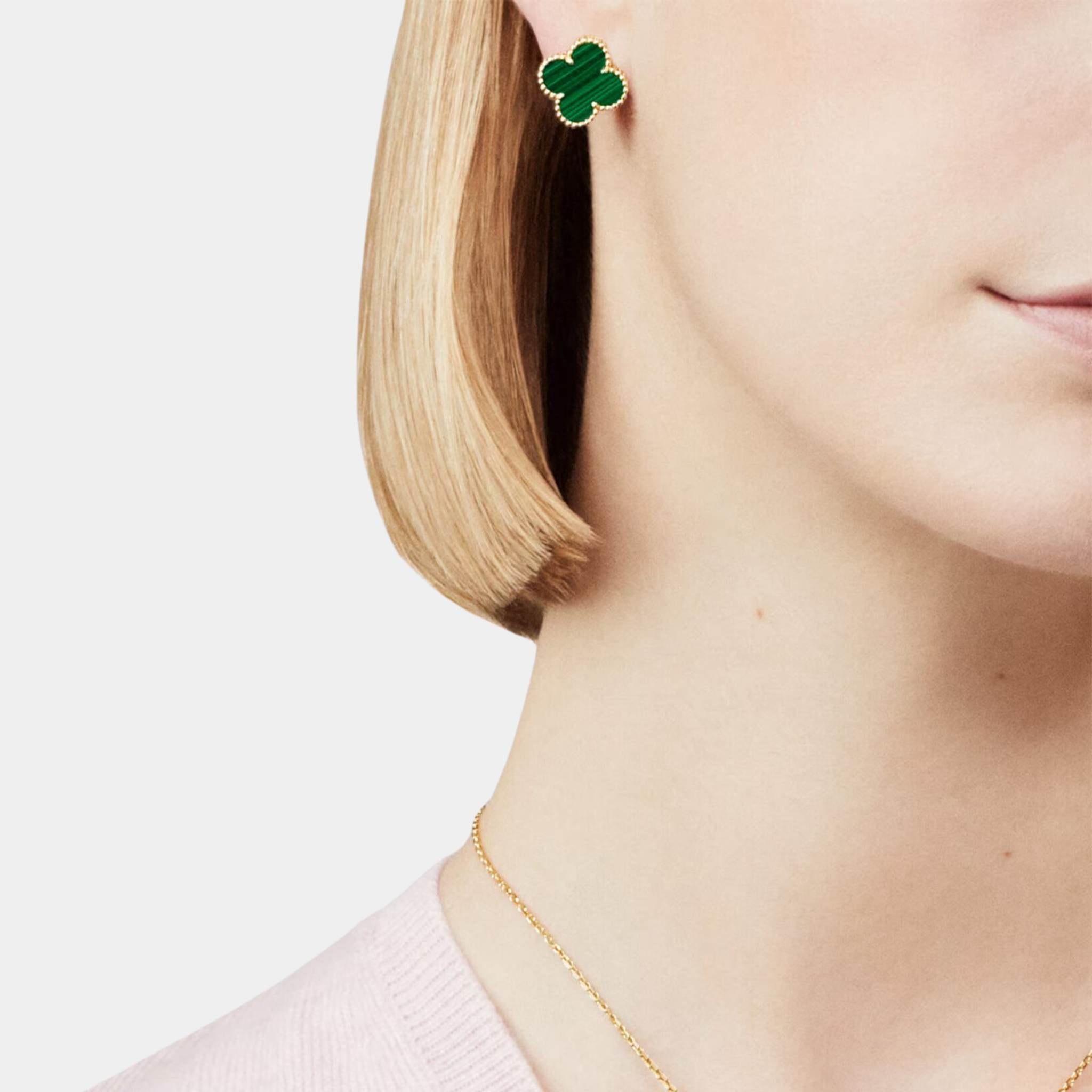 Van Cleef & Arpels Vintage Alhambra Earrings Yellow Gold Malachite, Model