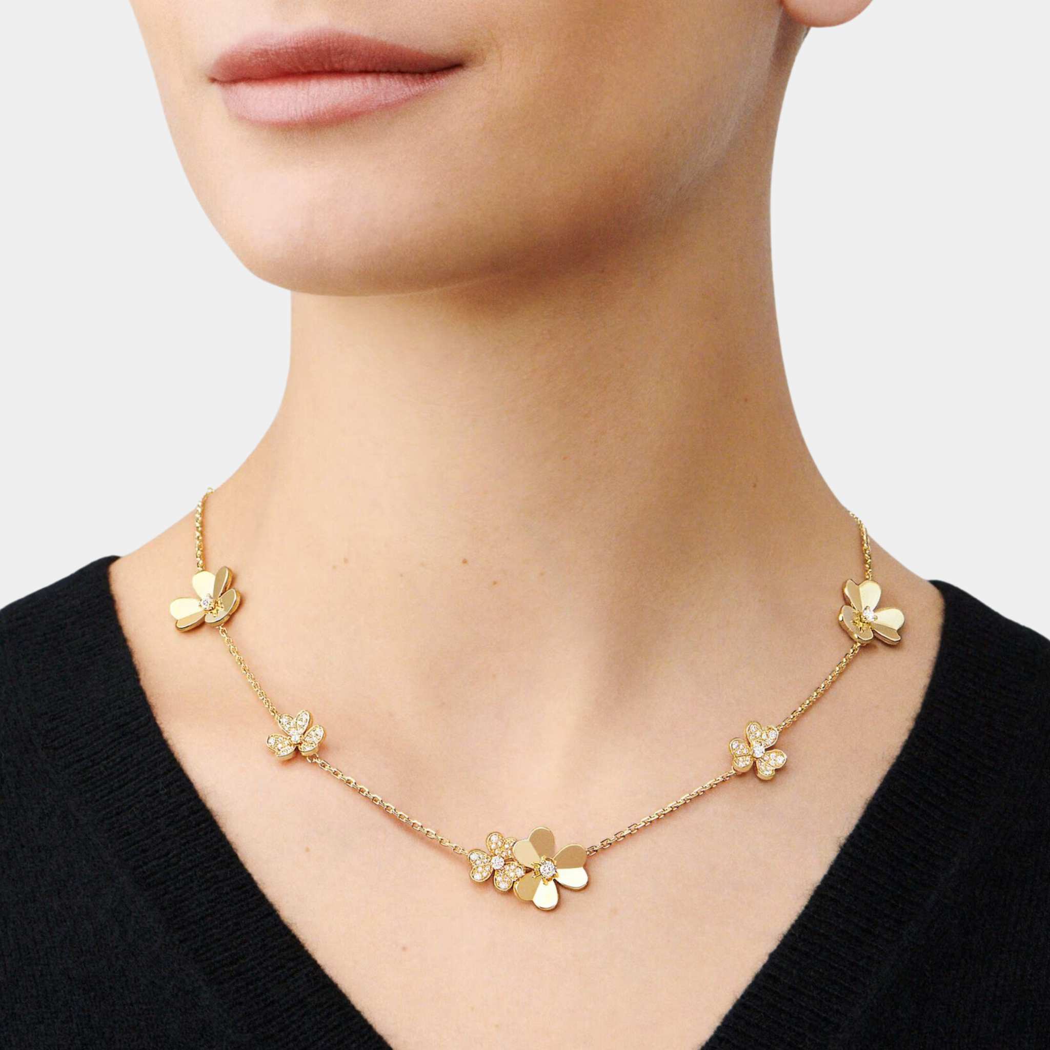 Van Cleef & Arpels Frivole Necklace 9 Flowers Yellow Gold Diamond, Model