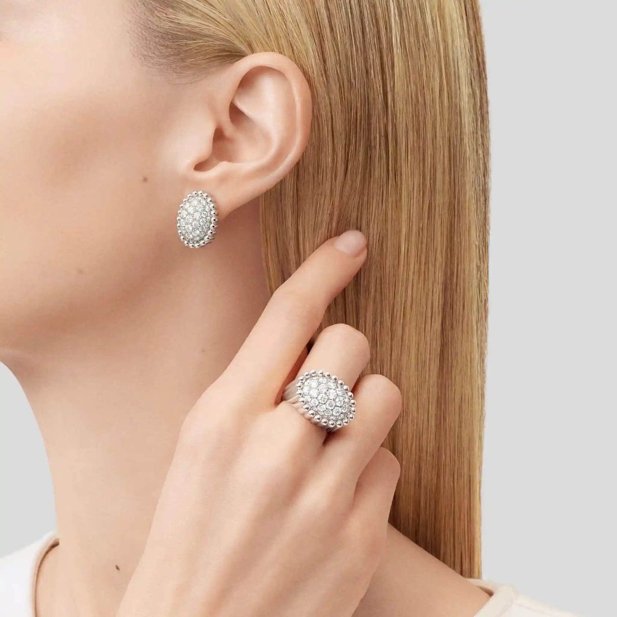 Van Cleef & Arpels Perlée Diamonds Pavé Earrings White Gold Diamond, Model