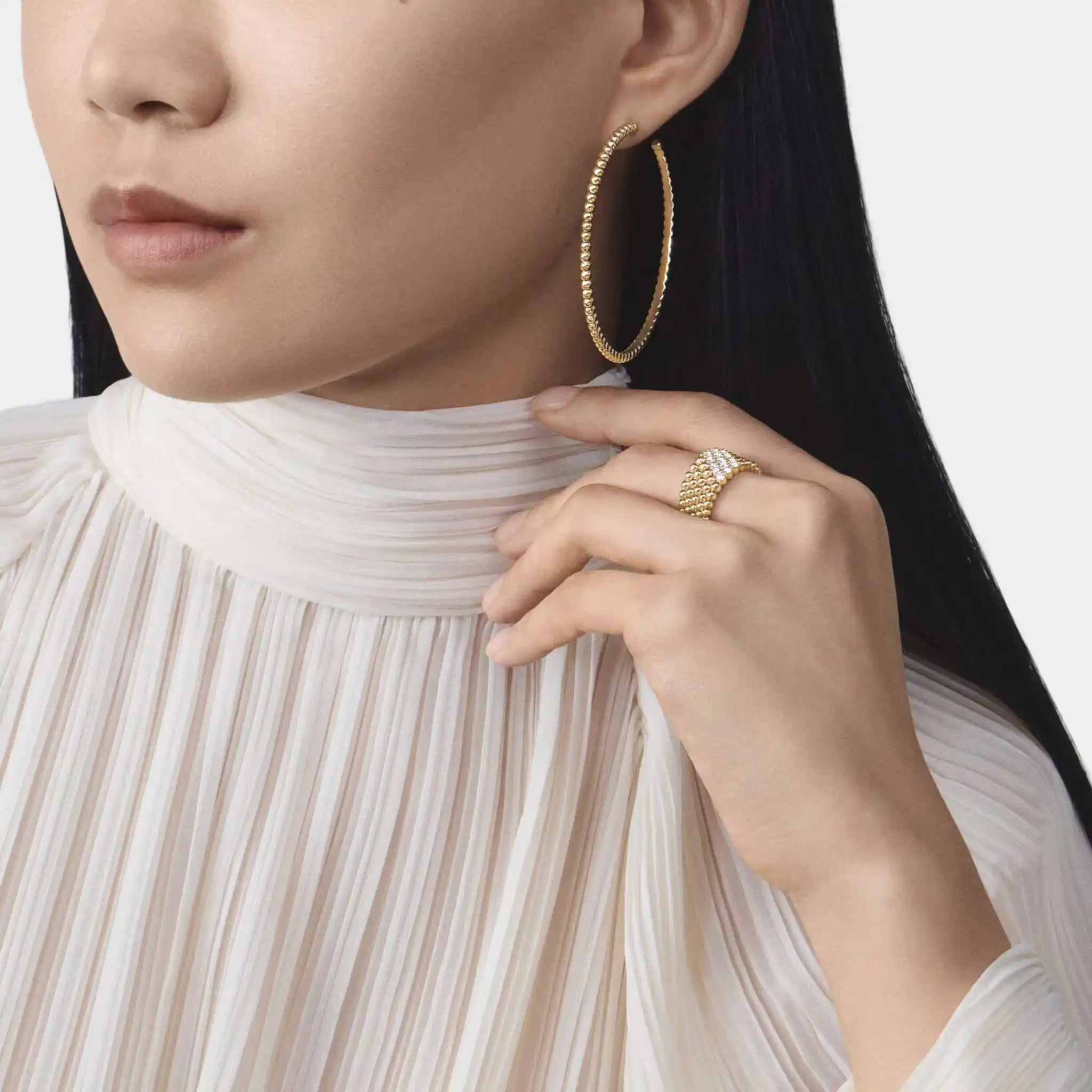 Van Cleef & Arpels Perlée Diamonds Ring 5 Rows Yellow Gold Diamond, Model