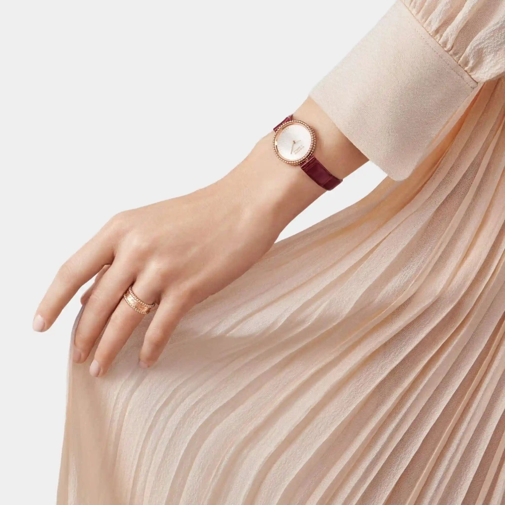 Van Cleef & Arpels Perlée Watch 30 mm Rose Gold Mother Of Pearl