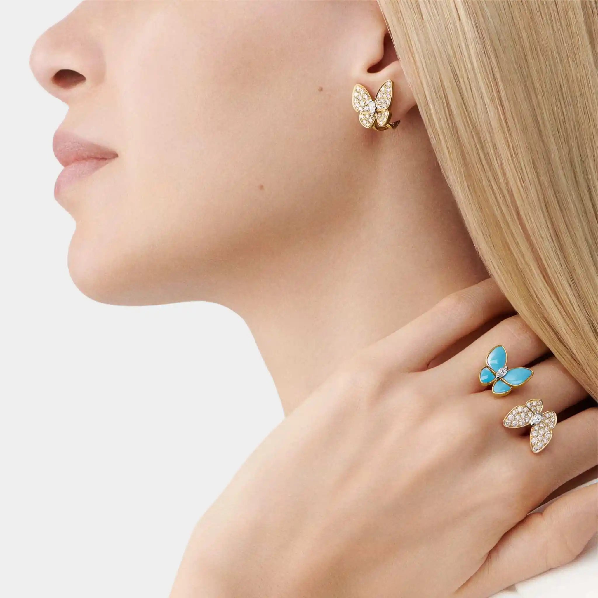 Van Cleef & Arpels Two Butterfly Earrings Gold Diamond Turquoise, Model