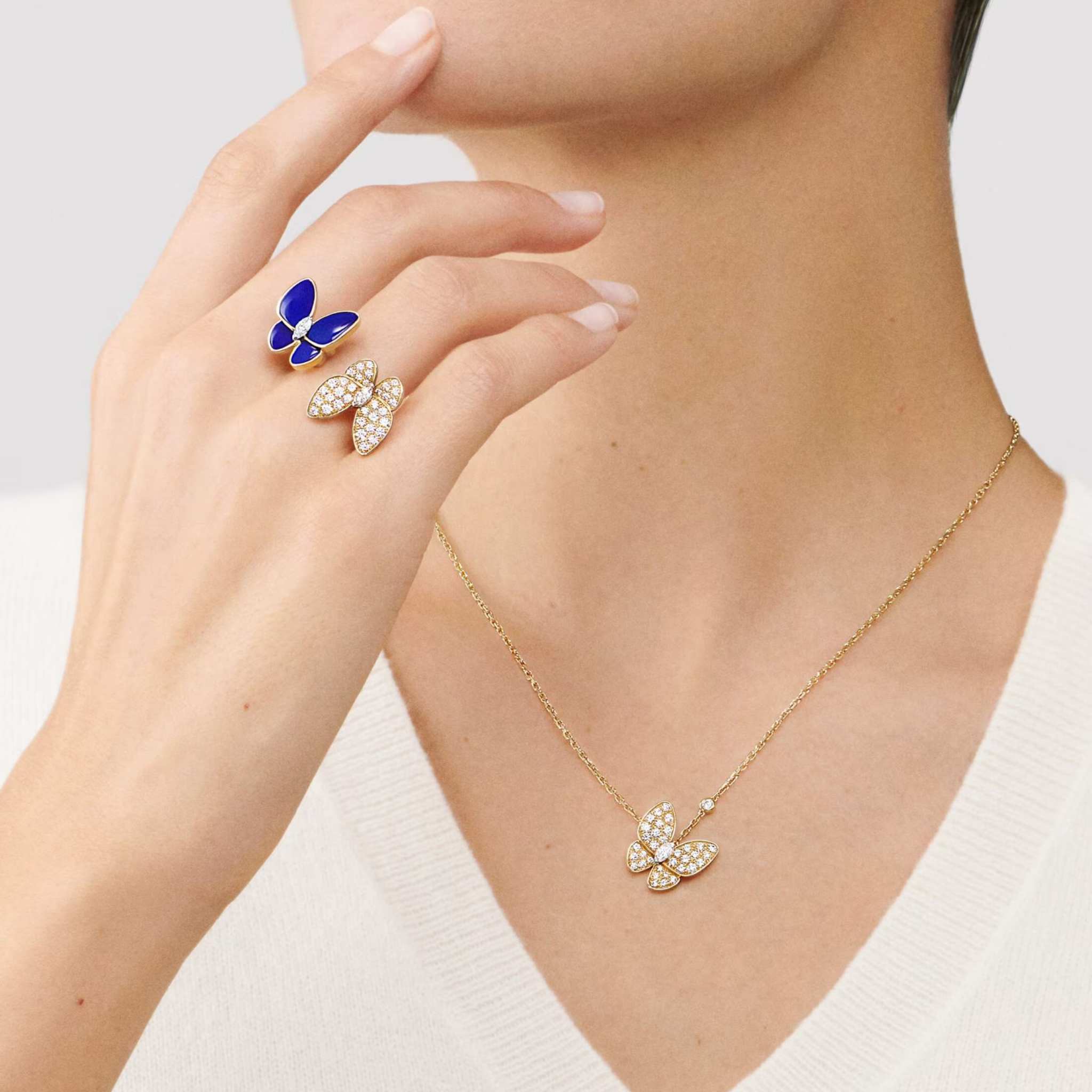 Van Cleef & Arpels Two Butterfly Pendant Yellow Gold Diamond, Model