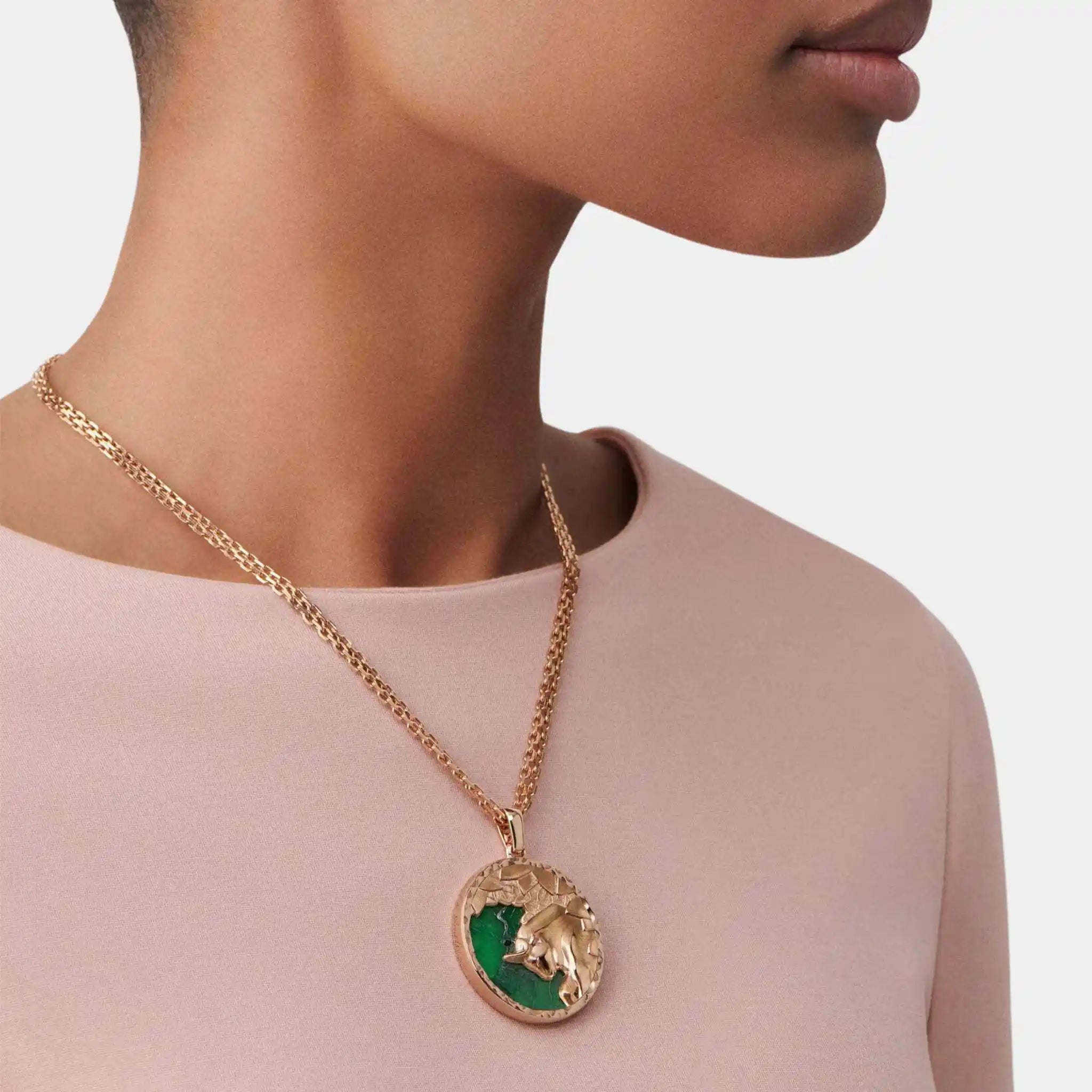 Van Cleef & Arpels Zodiaque Long Necklace Tauri Rose Gold Aventurine, Model