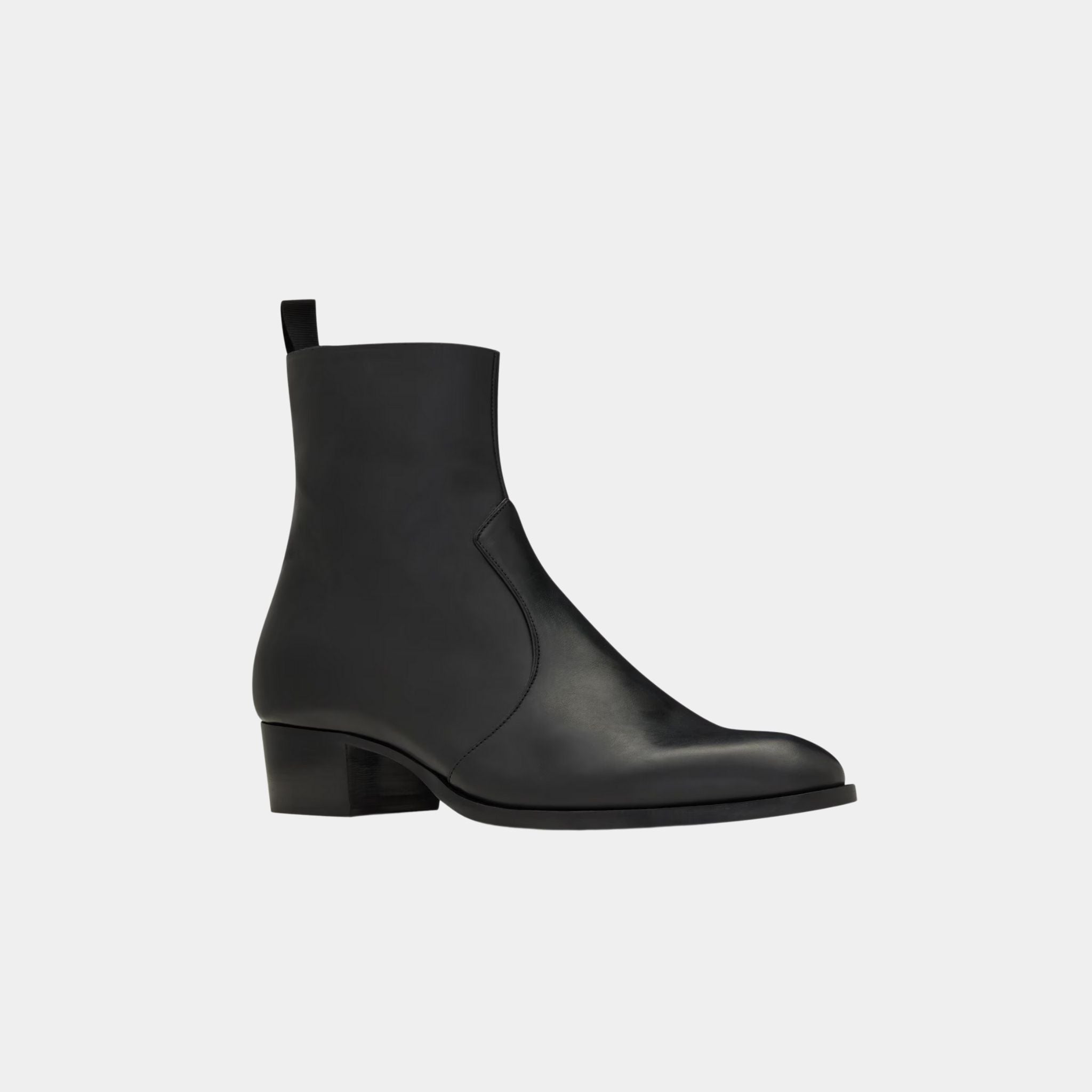 Yves Saint Laurent Wyatt Boots in Black Smooth Leather, Front