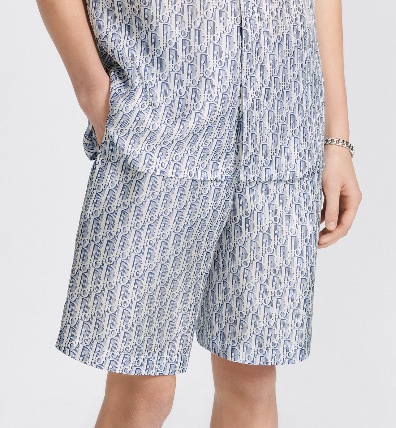 Oblique Bermuda Shorts Blue Striped Silk Twill