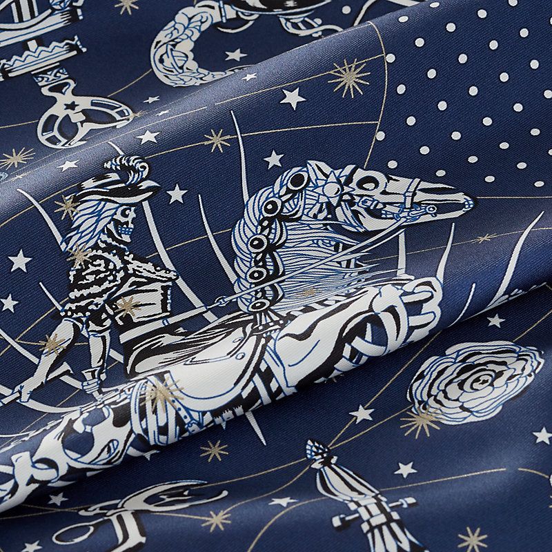 Hermes Chorus Stellarum Bandana 55, Marine, Closeup