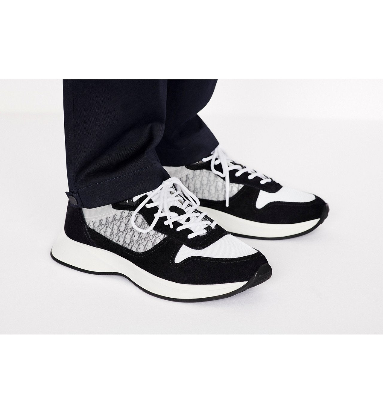 B25 Runner Sneaker Black Suede With White Technical Mesh And Black Dior Oblique Canvas