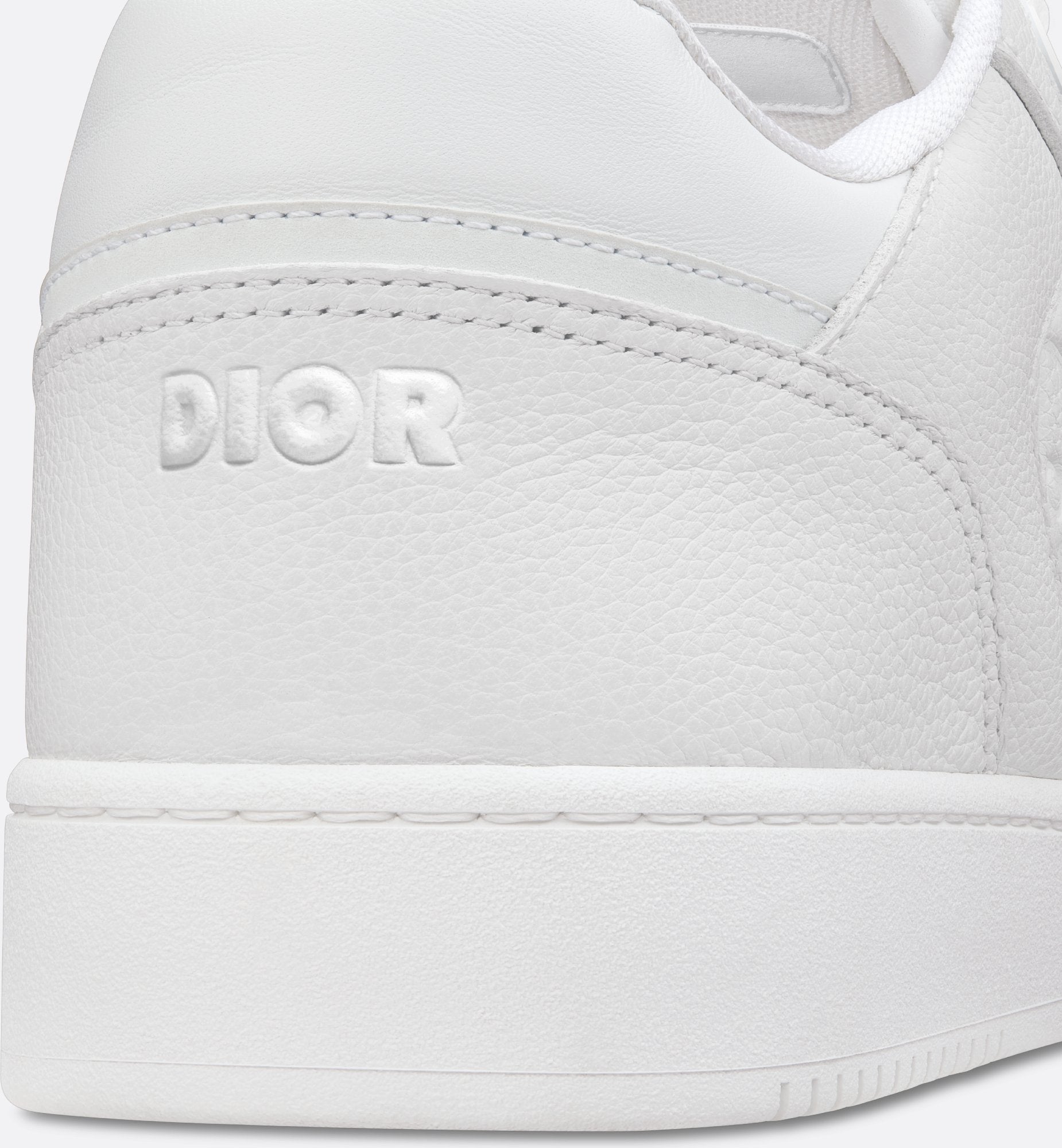 B27 Low Top Sneaker White Grained Calfskin And White Dior Gravity Leather