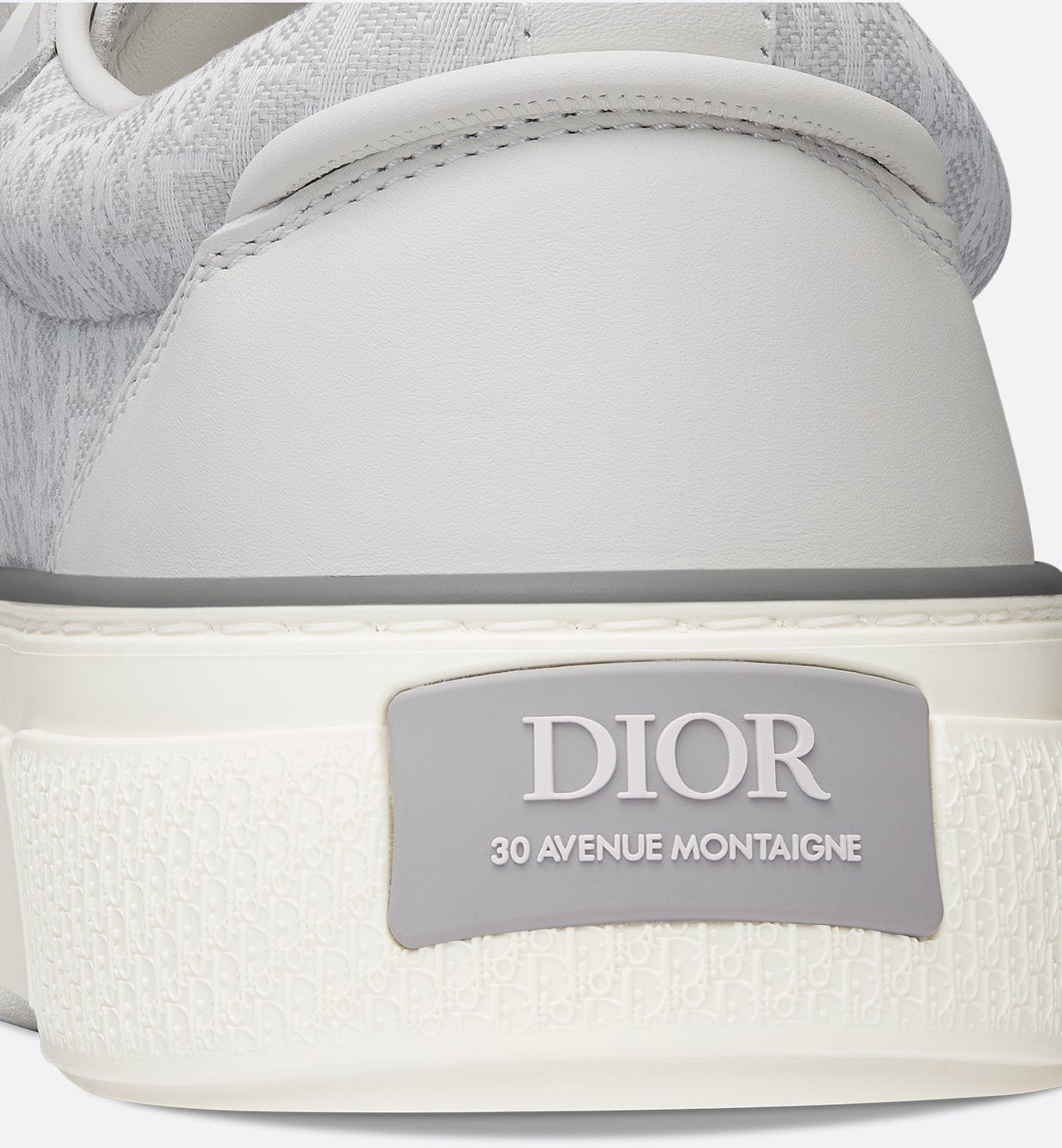 B33 Sneaker White Smooth Calfskin And Dior Oblique Jacquard