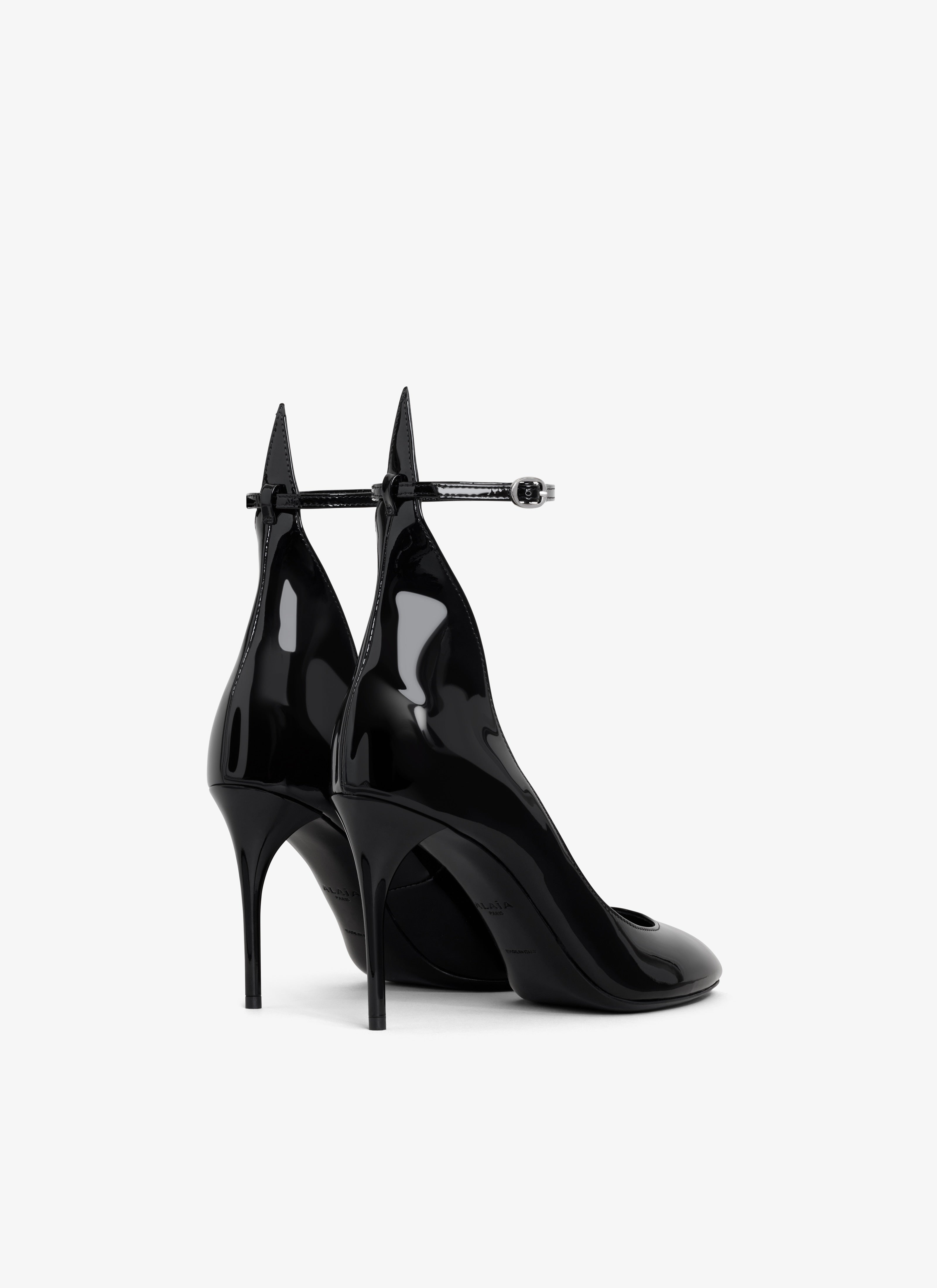 Decollete Pumps In Patent Leather