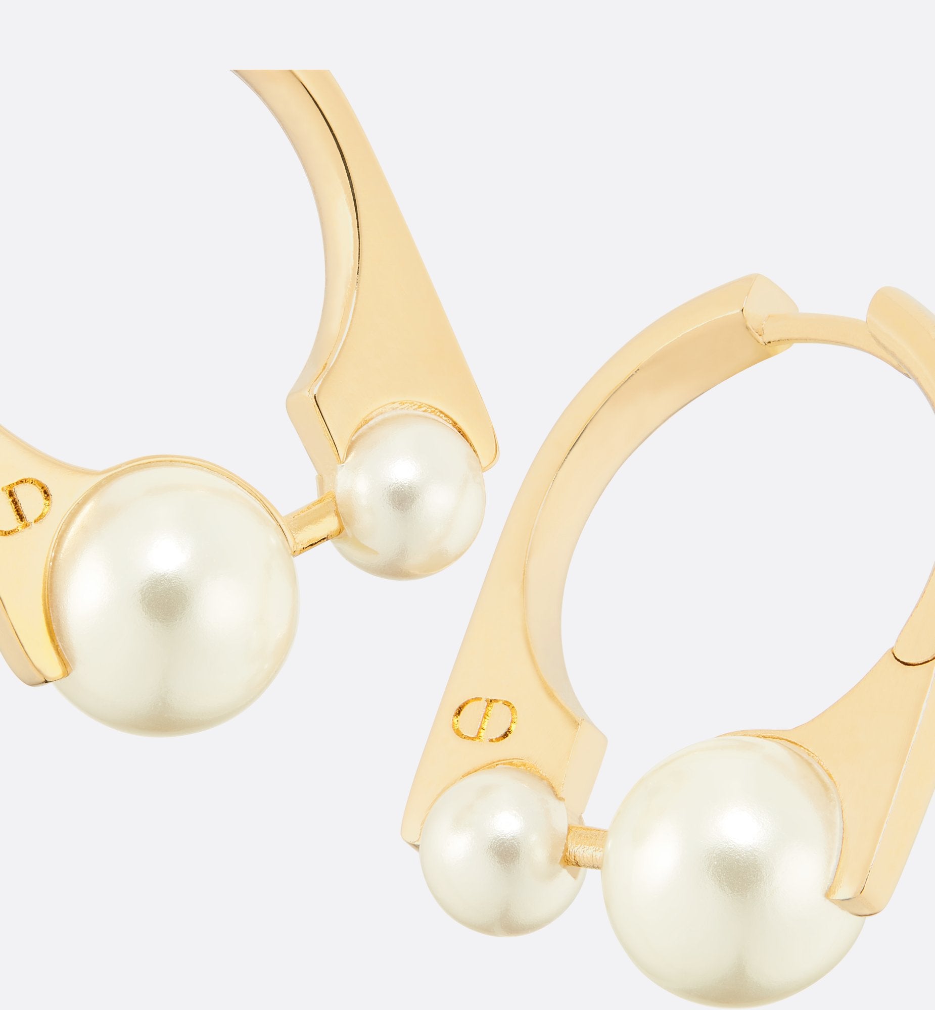 Small Dior Tribales New Look Earrings Gold Finish Metal And White Resin Pearls