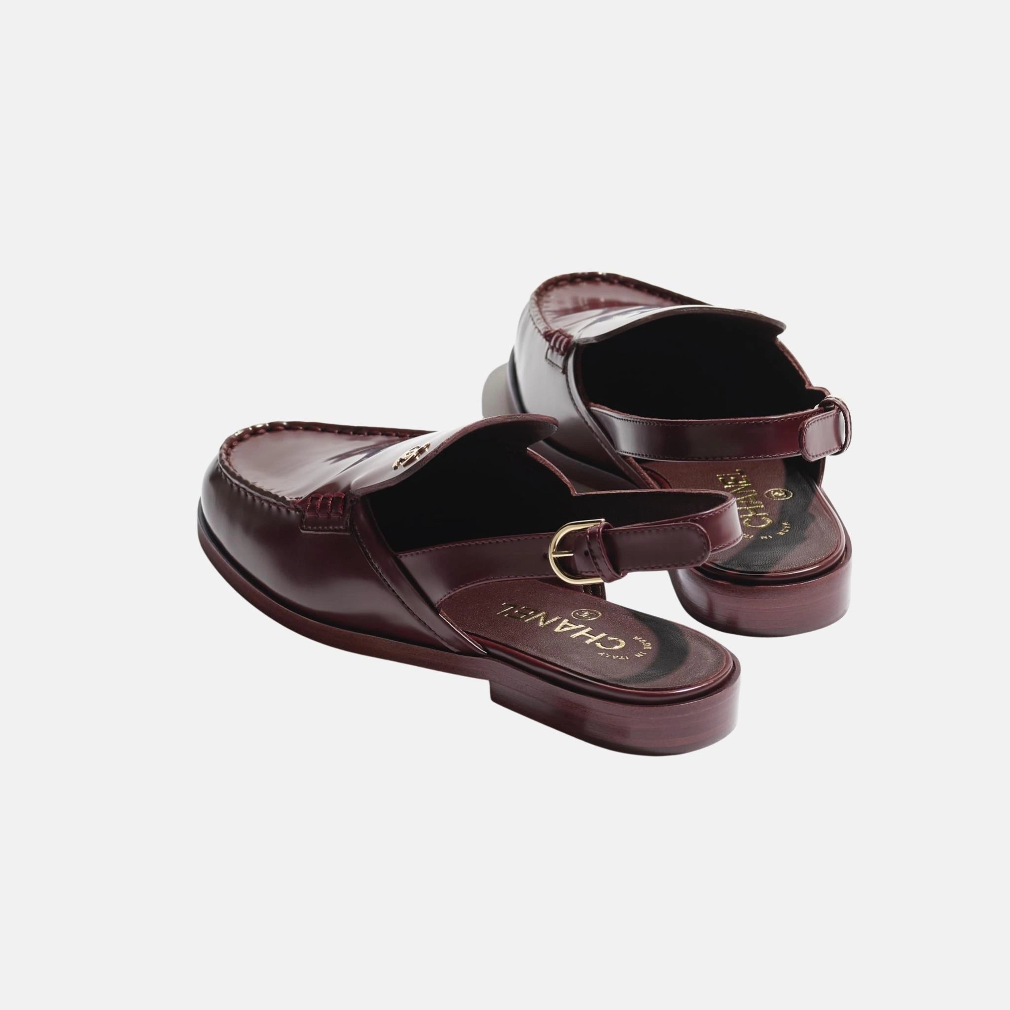 Slingbacks in Shiny Calfskin