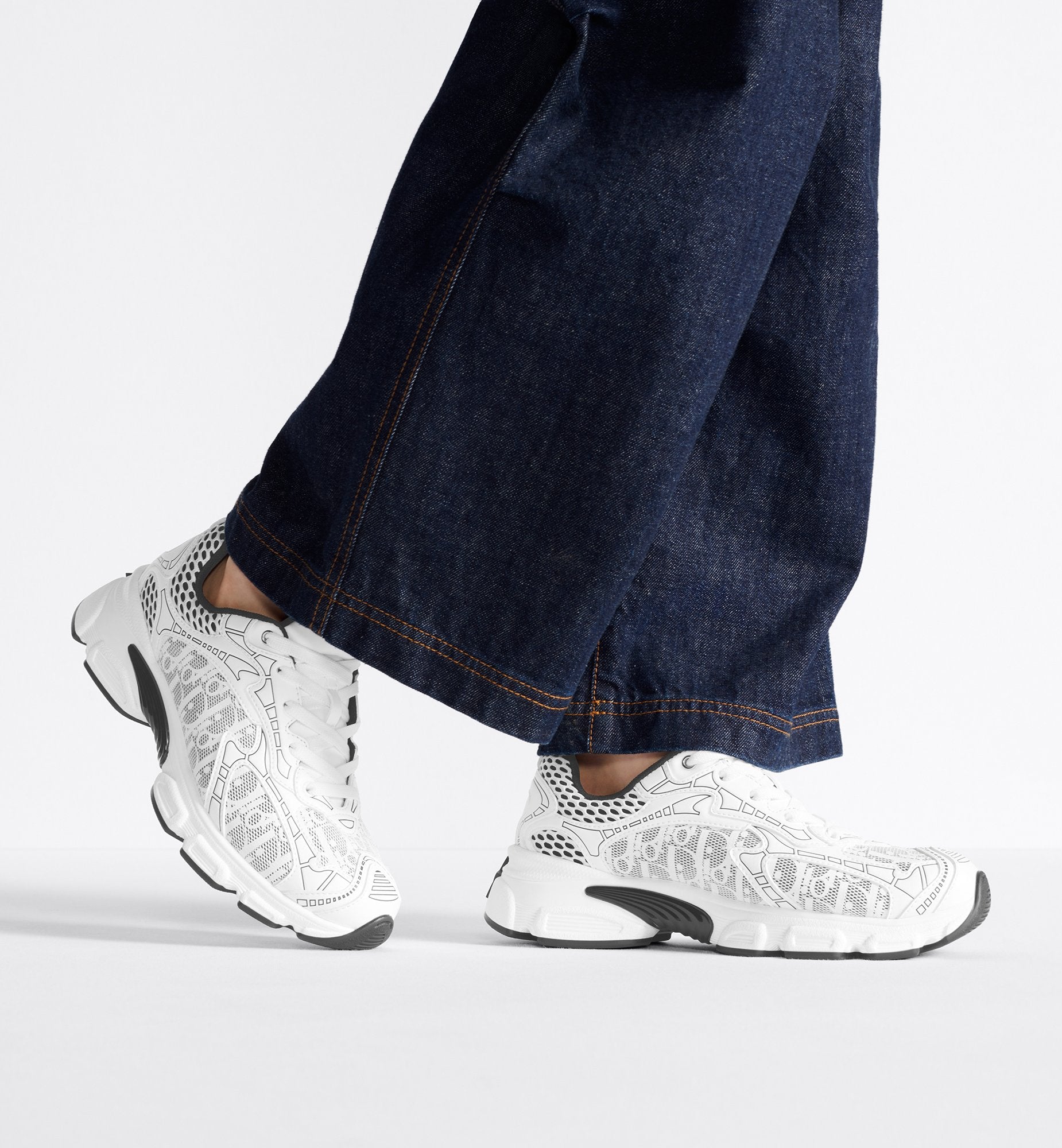 Vibe Sneaker White Mesh Printed With Oblique Motif And White And Black Leather-Effect Panels