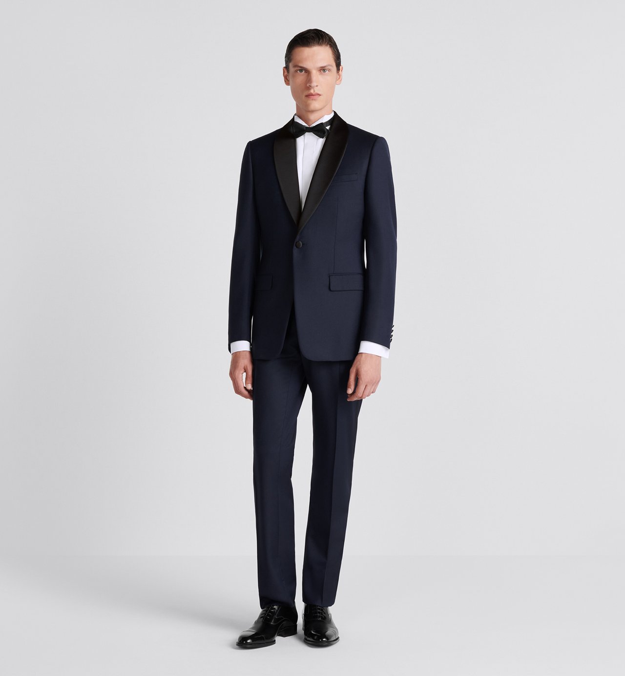 Classic Cut Tuxedo With Shawl Collar Navy Blue Sandblasted Virgin Wool