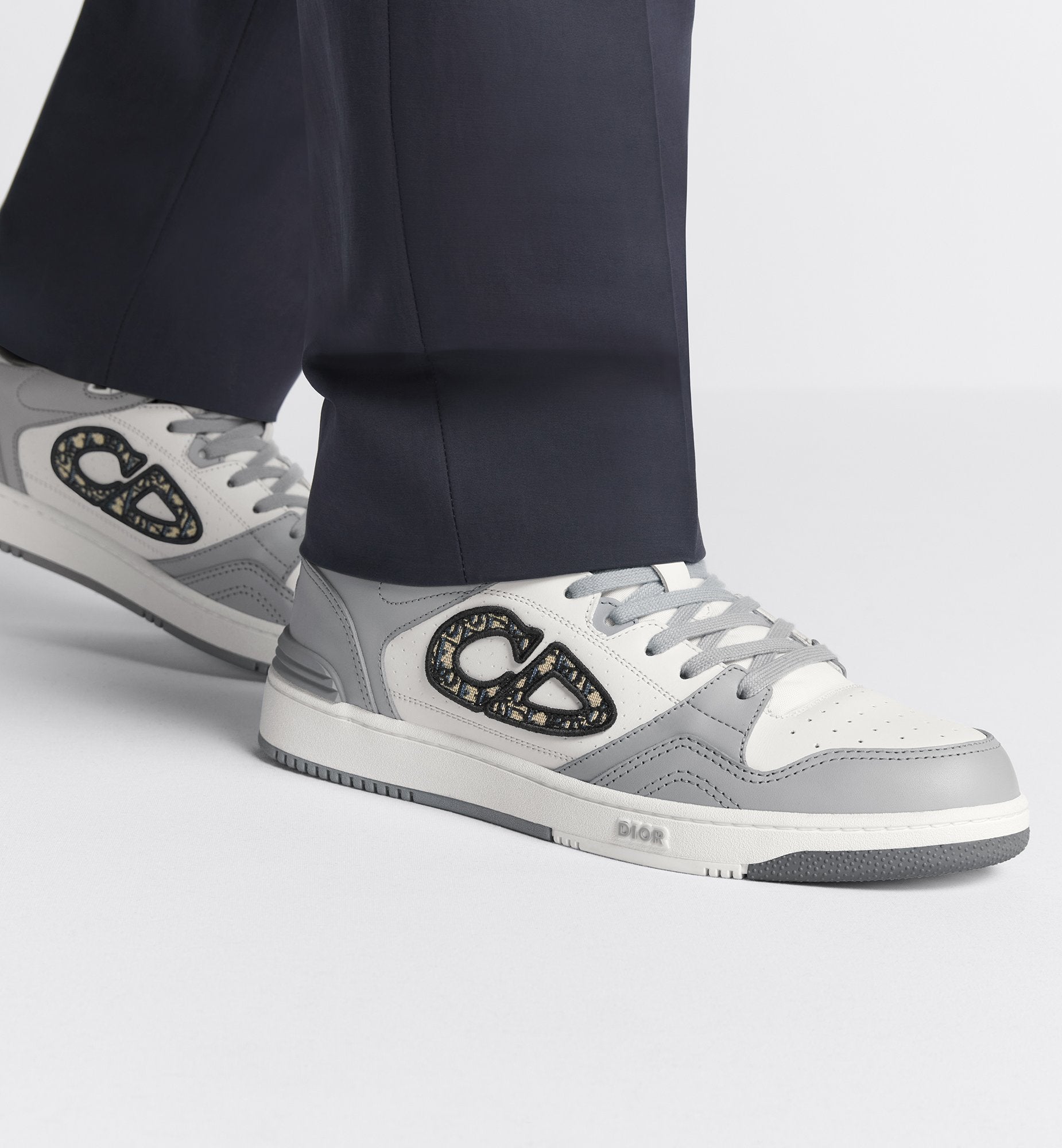 B57 Low Top Sneaker Dior Gray And White Smooth Calfskin With Beige And Black Dior Oblique Jacquard