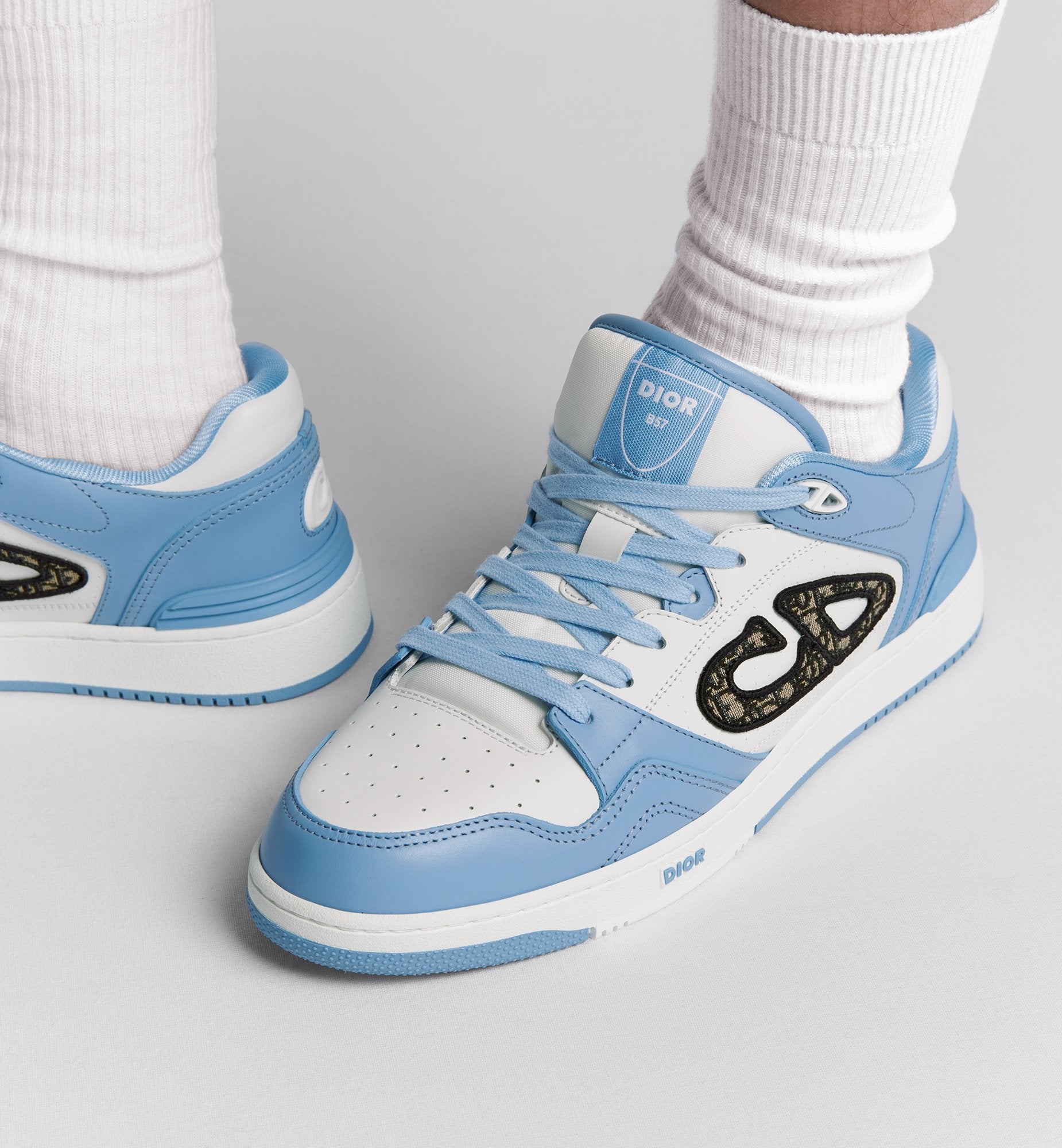 B57 Low Top Sneaker Light Blue And White Smooth Calfskin With Beige And Black Dior Oblique Jacquard