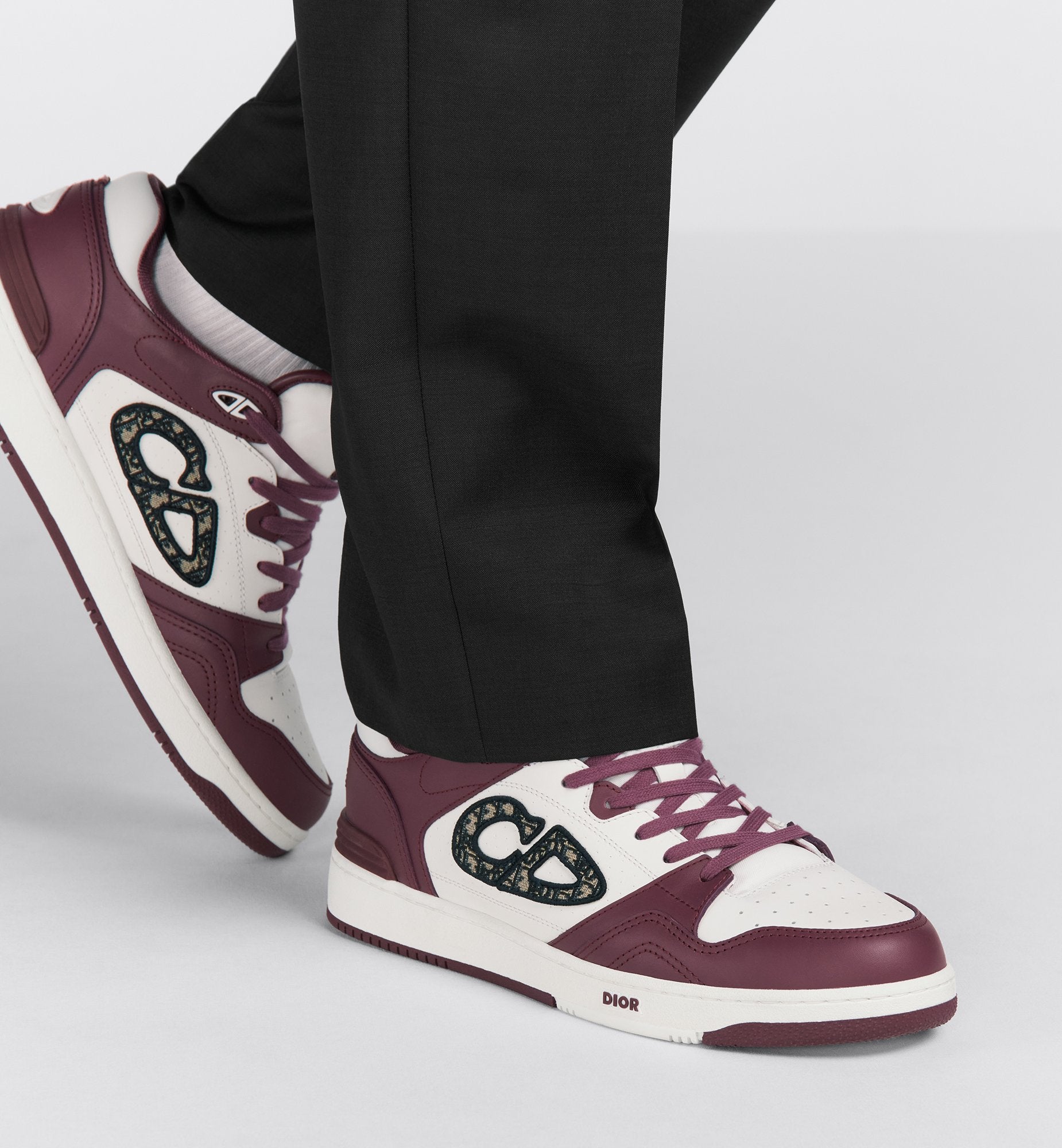 B57 Low Top Sneaker Burgundy And White Smooth Calfskin With Beige And Black Dior Oblique Jacquard