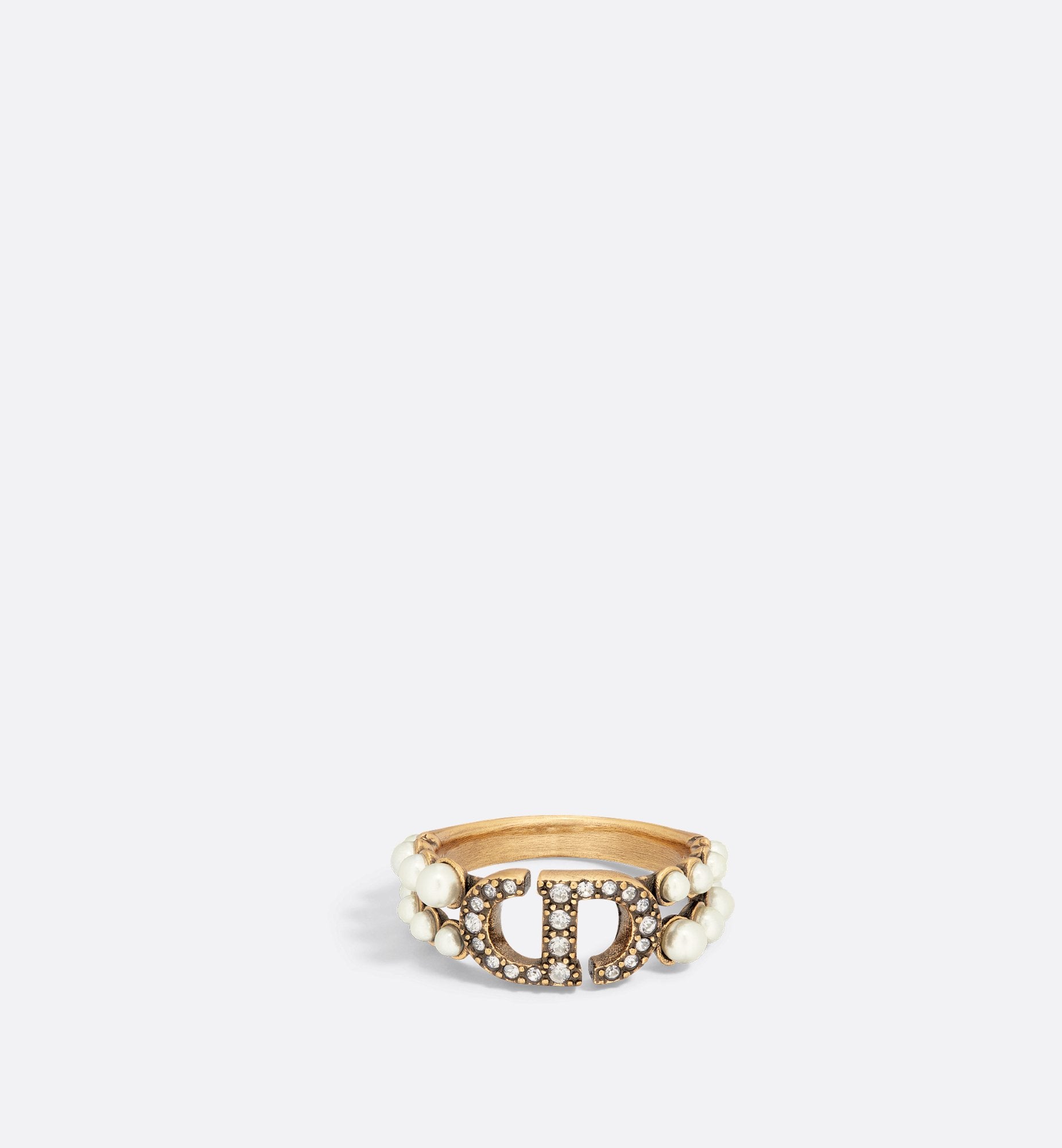 30 Montaigne Ring Antique Gold Finish Metal With White Resin Pearls And Silver-Tone Crystals