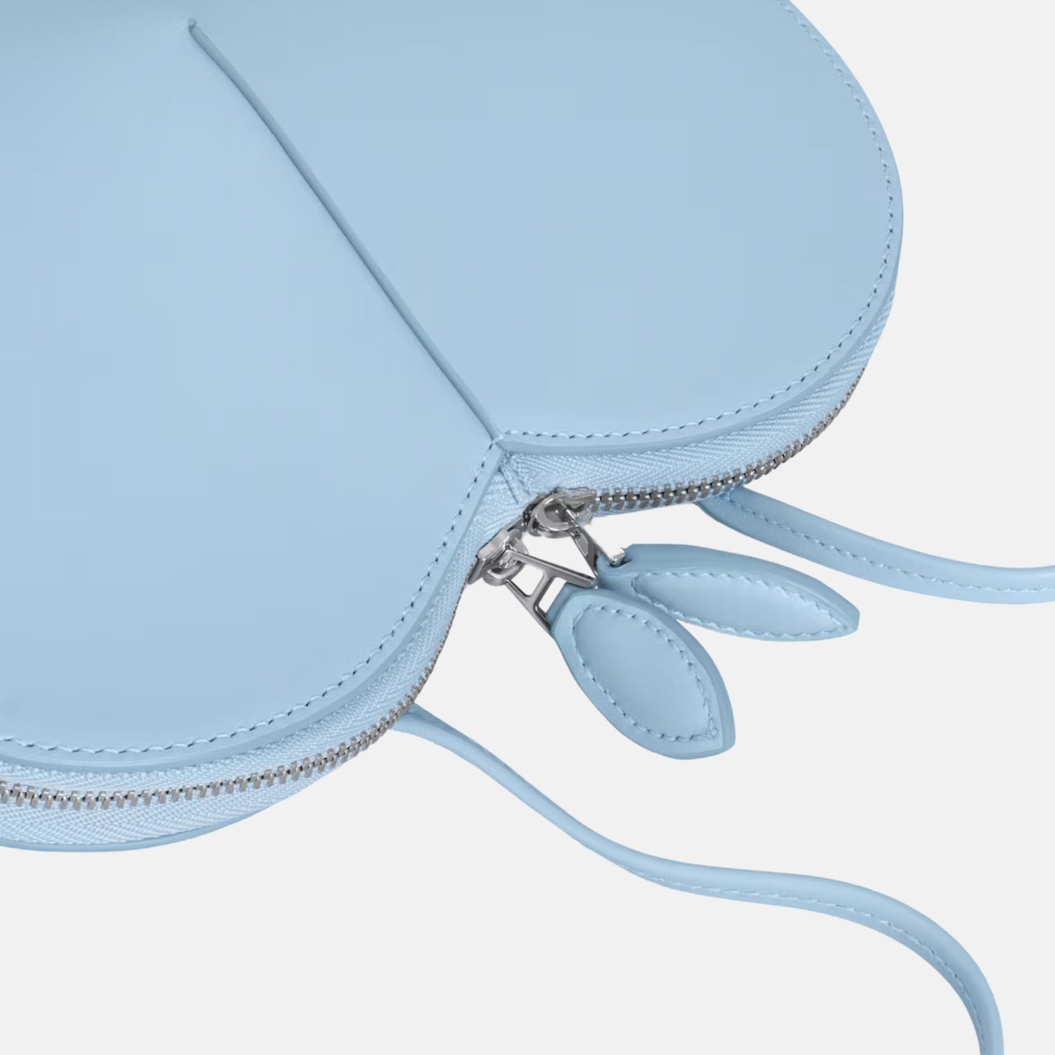 Alaia Le Coeur Bag In Calfskin, Blue, Close