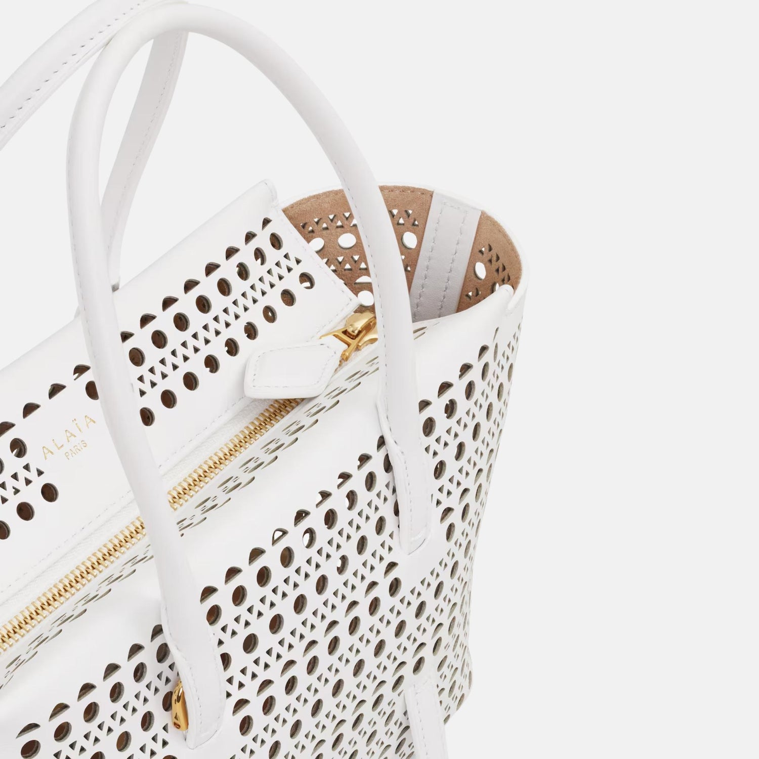 Alaia Neo Mina 20 Bag In Vienne Calfskin, White, Close