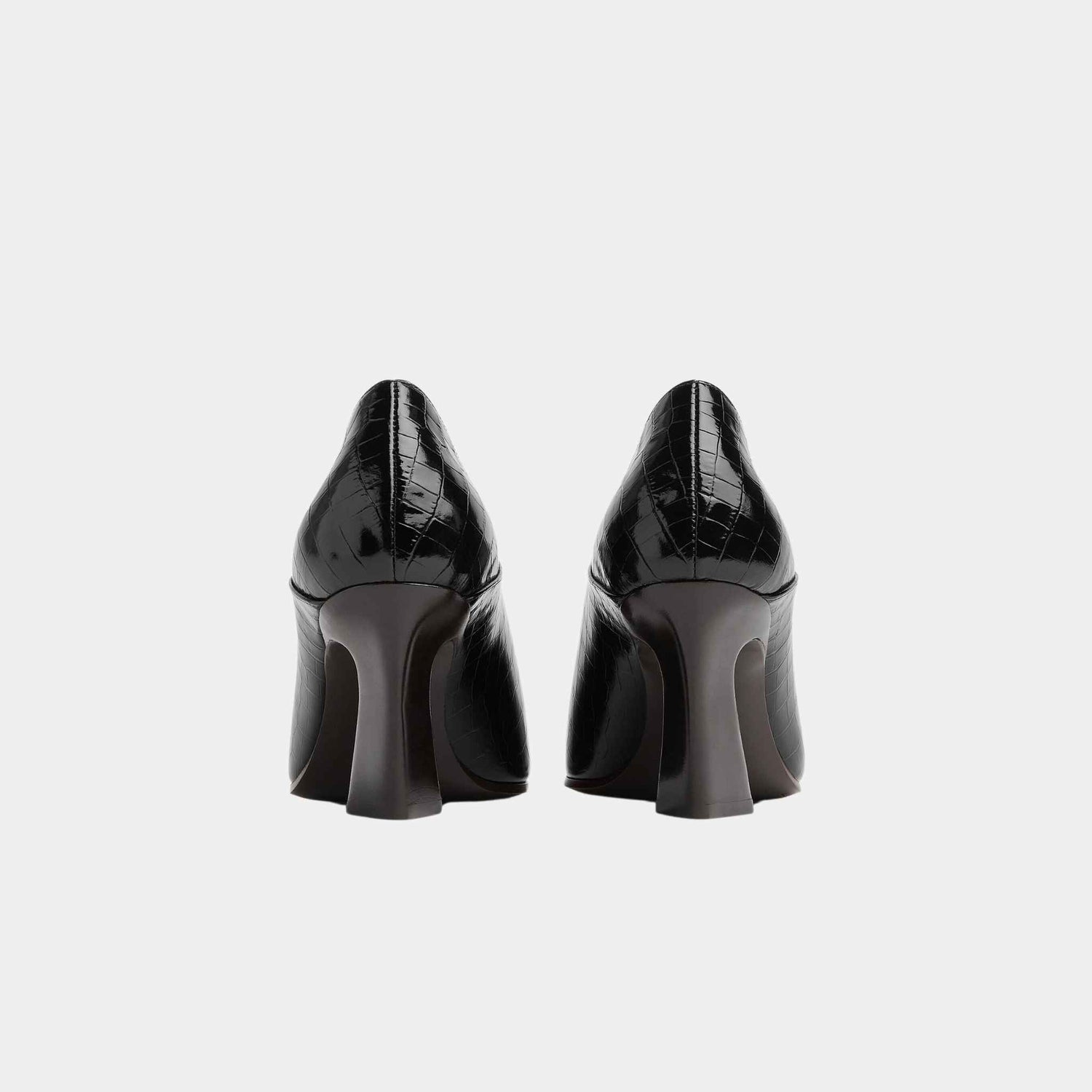 Bottega Veneta Lewis Pump Crocodile Effect Leather, Black, Back