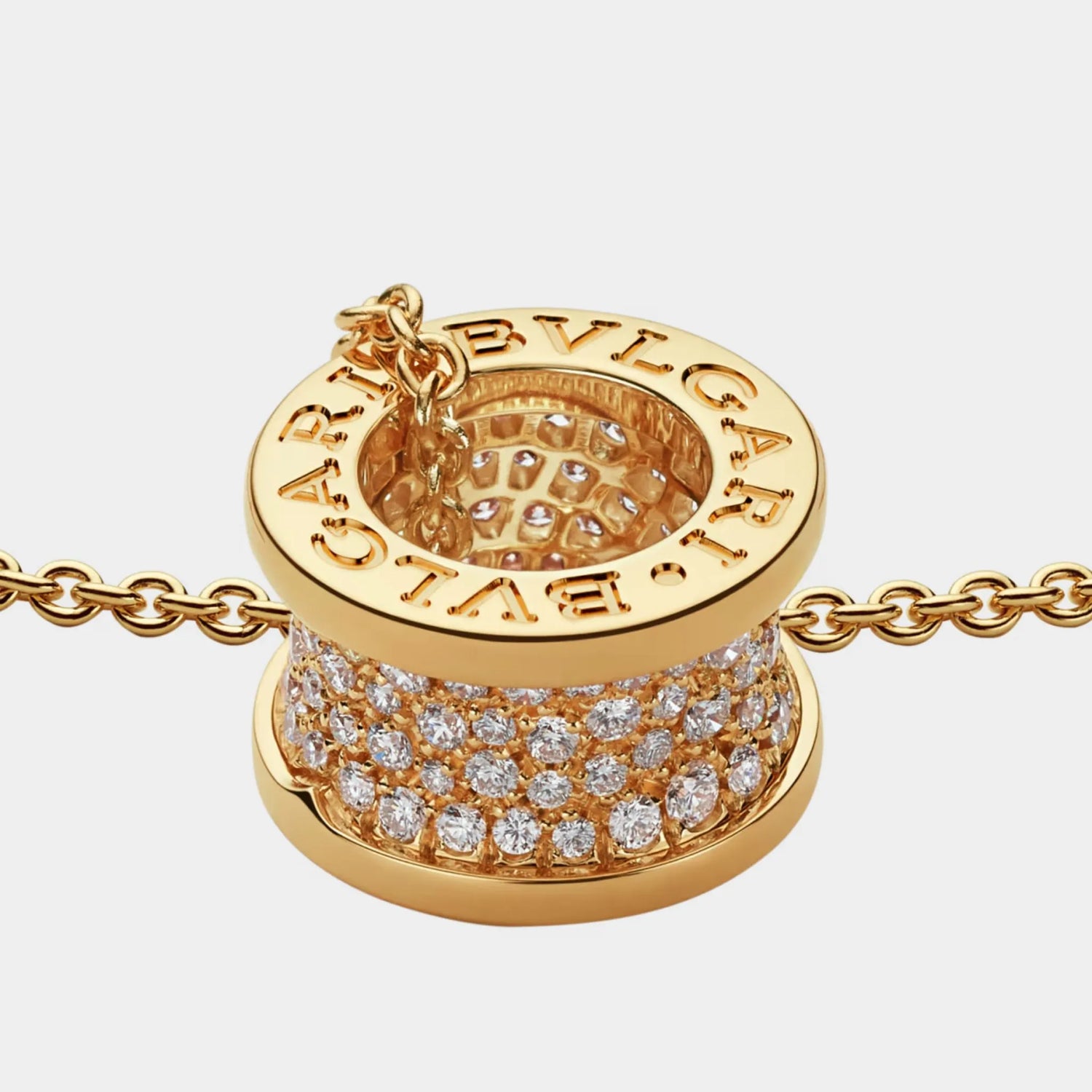 Bvlgari B.zero1 Gold Pendant Necklace-Pavé Diamonds set on spiral, Yellow Gold, Closeup