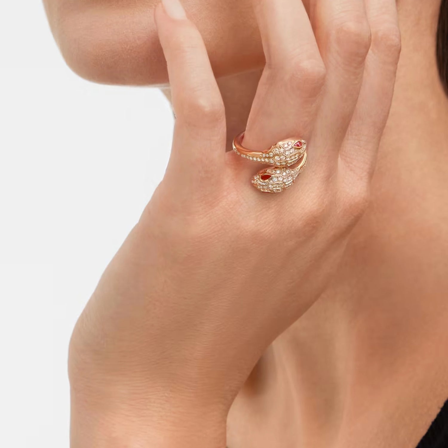 Serpenti Seduttori Diamond Ring With Gems, Rose gold, Model