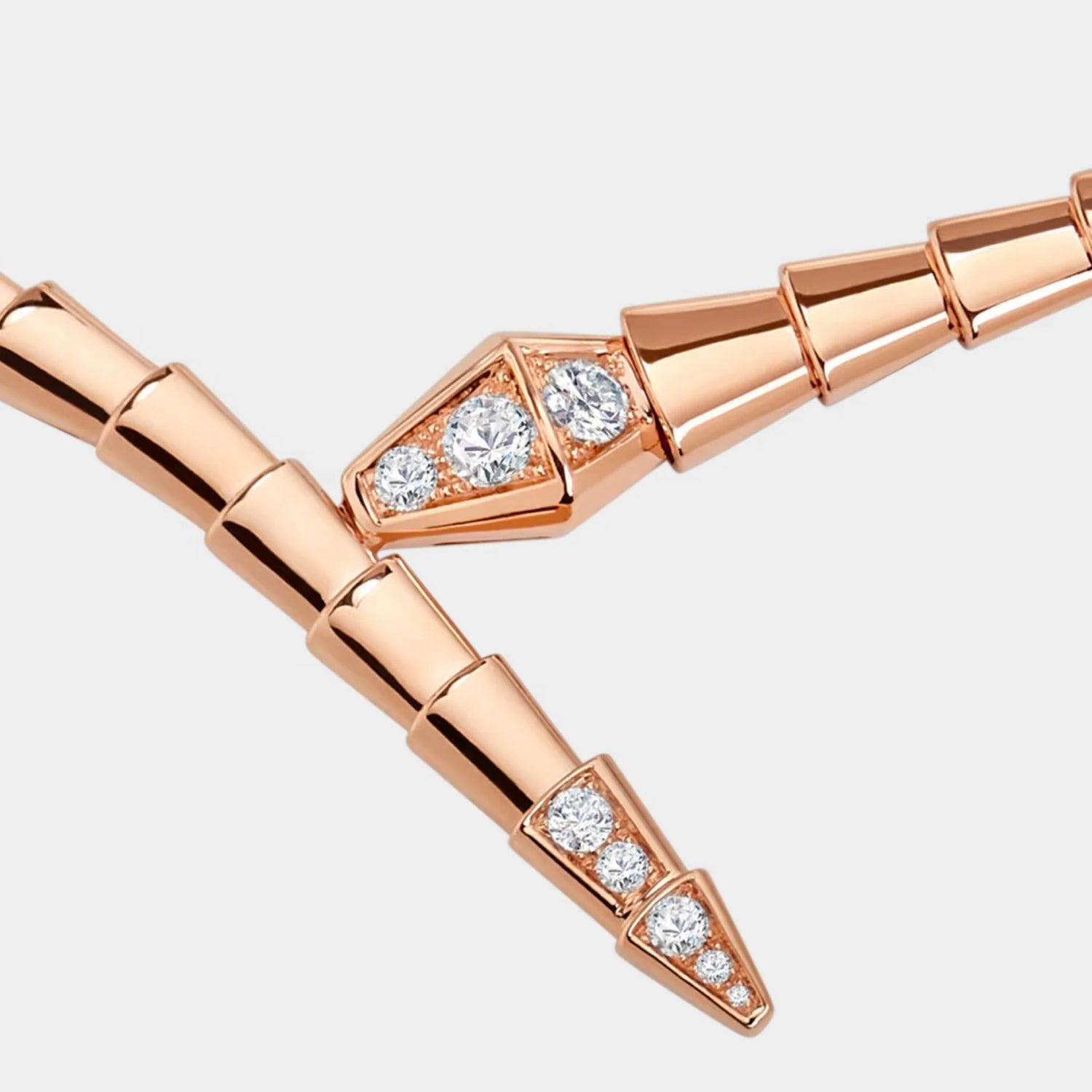 Serpenti Viper Diamond Necklace, Rose Gold, Closeup
