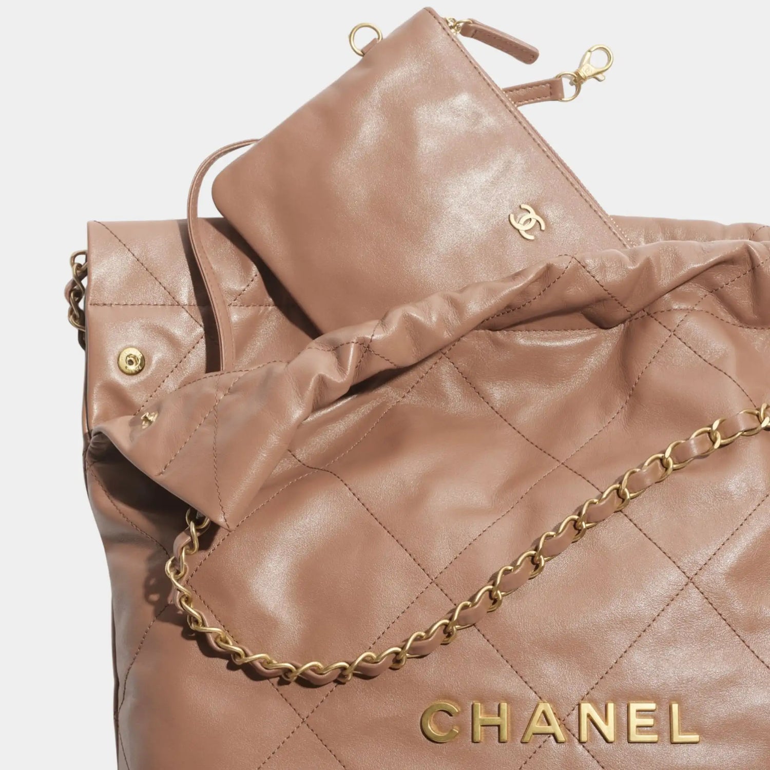 Chanel 22 Handbag Shiny Calfskin &amp; Gold Tone Metal, Closeup