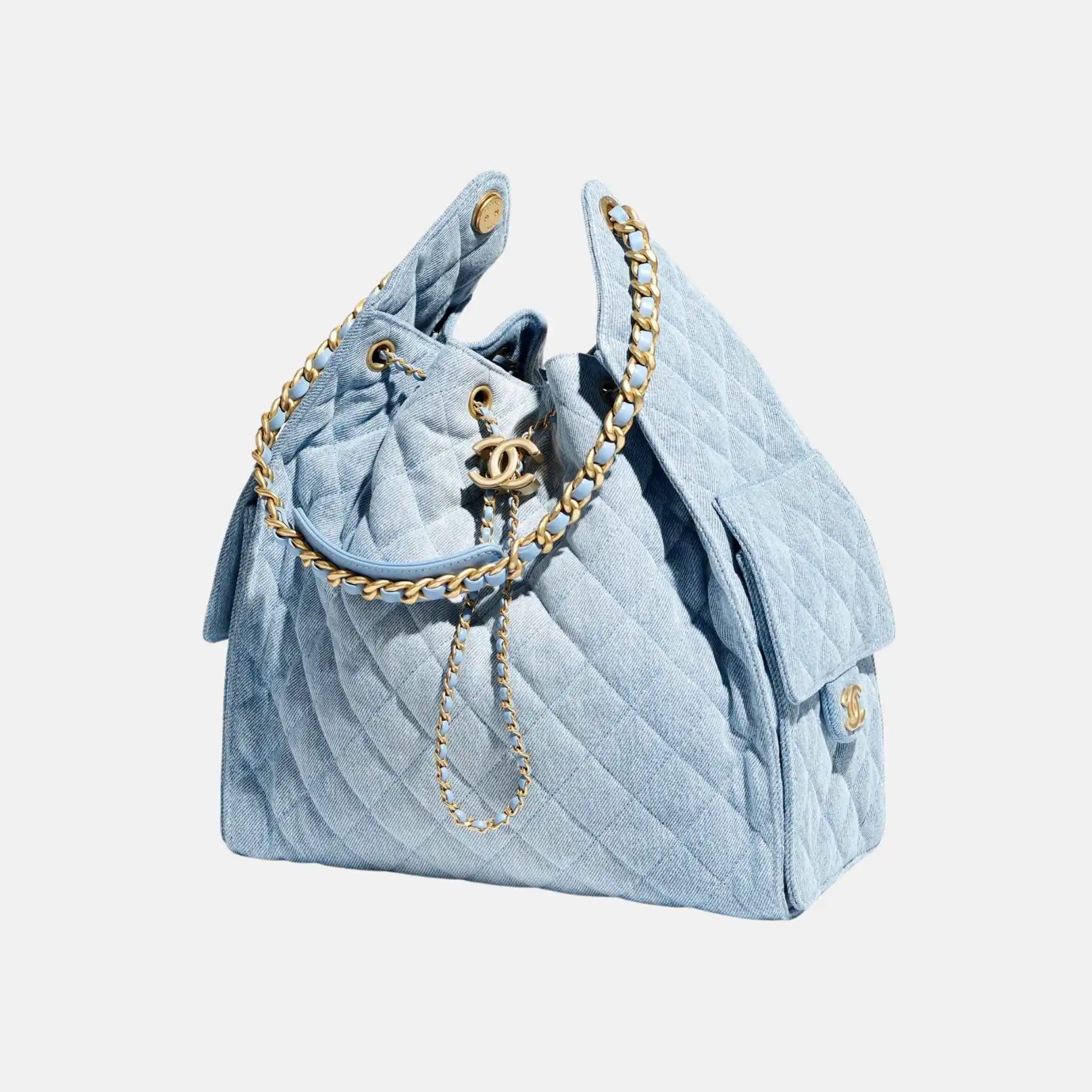 Chanel 25 Medium Handbag Washed Denim And Gold Tone Metal, Blue, Side