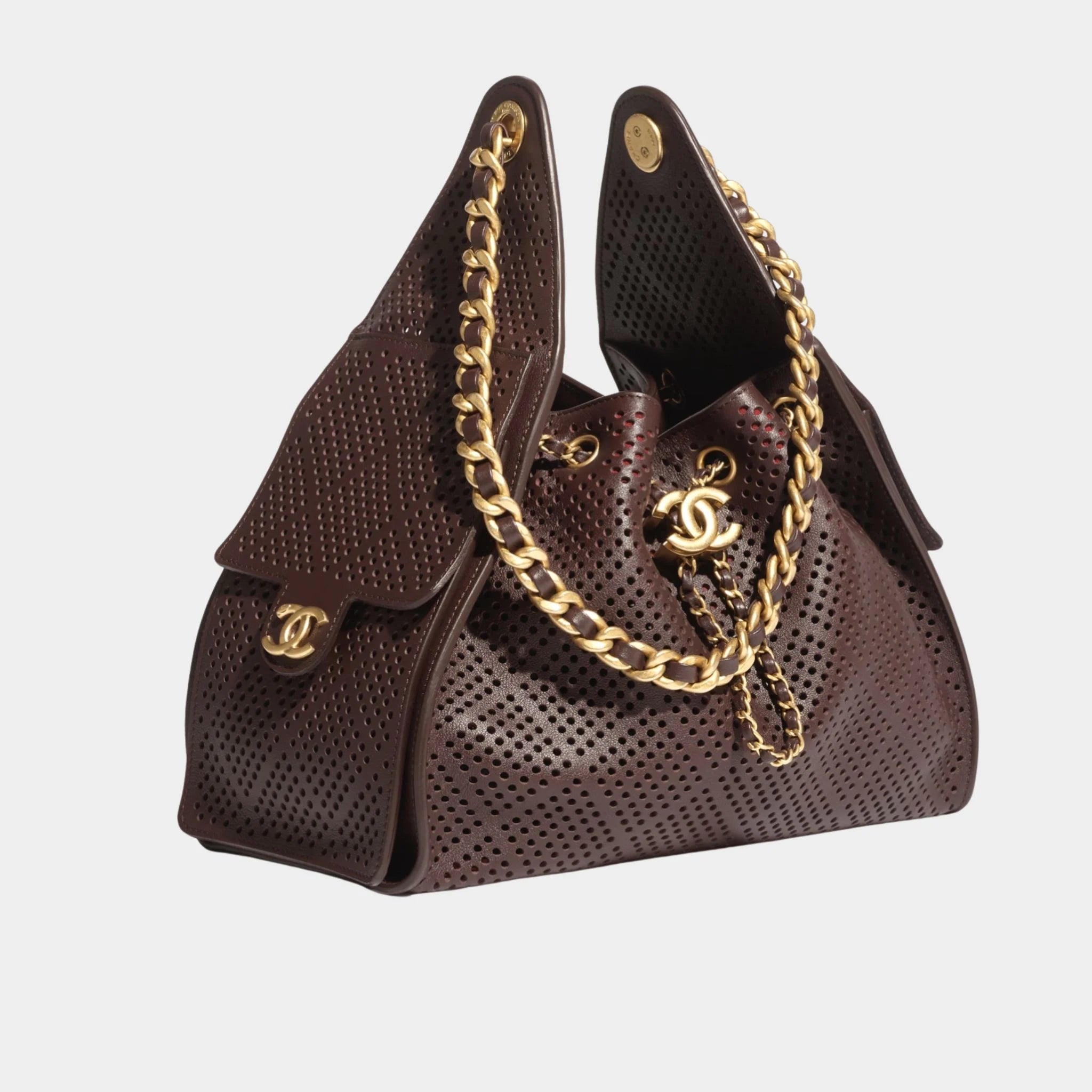 Chanel 25 Small Handbag Calfskin &amp; Gold Tone Metal, shiny grained calskin, 