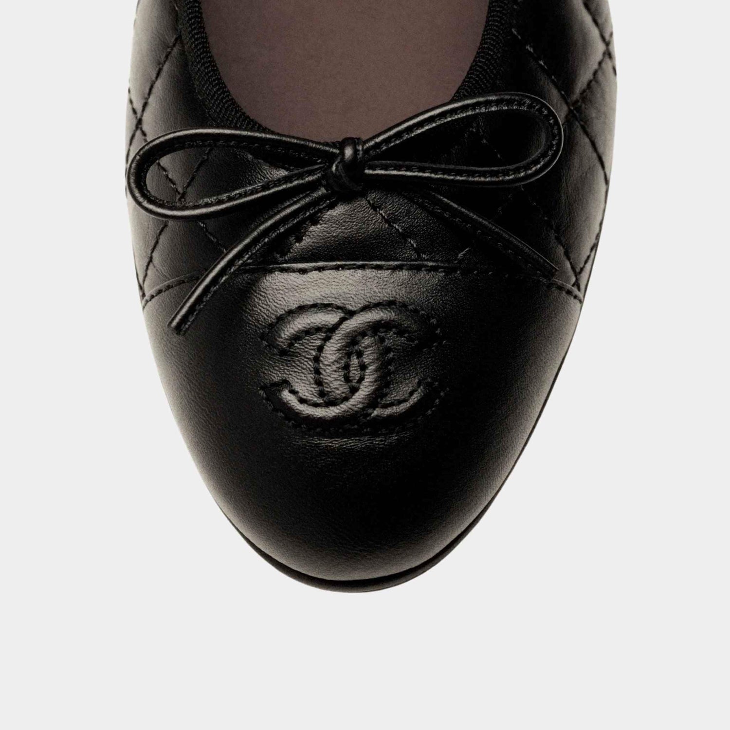 Chanel Ballet Flats In Aged Calfskin, Black, Closeup