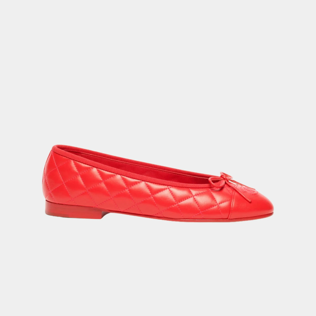 Chanel Ballet Flats in Red Lambskin, Red, Side