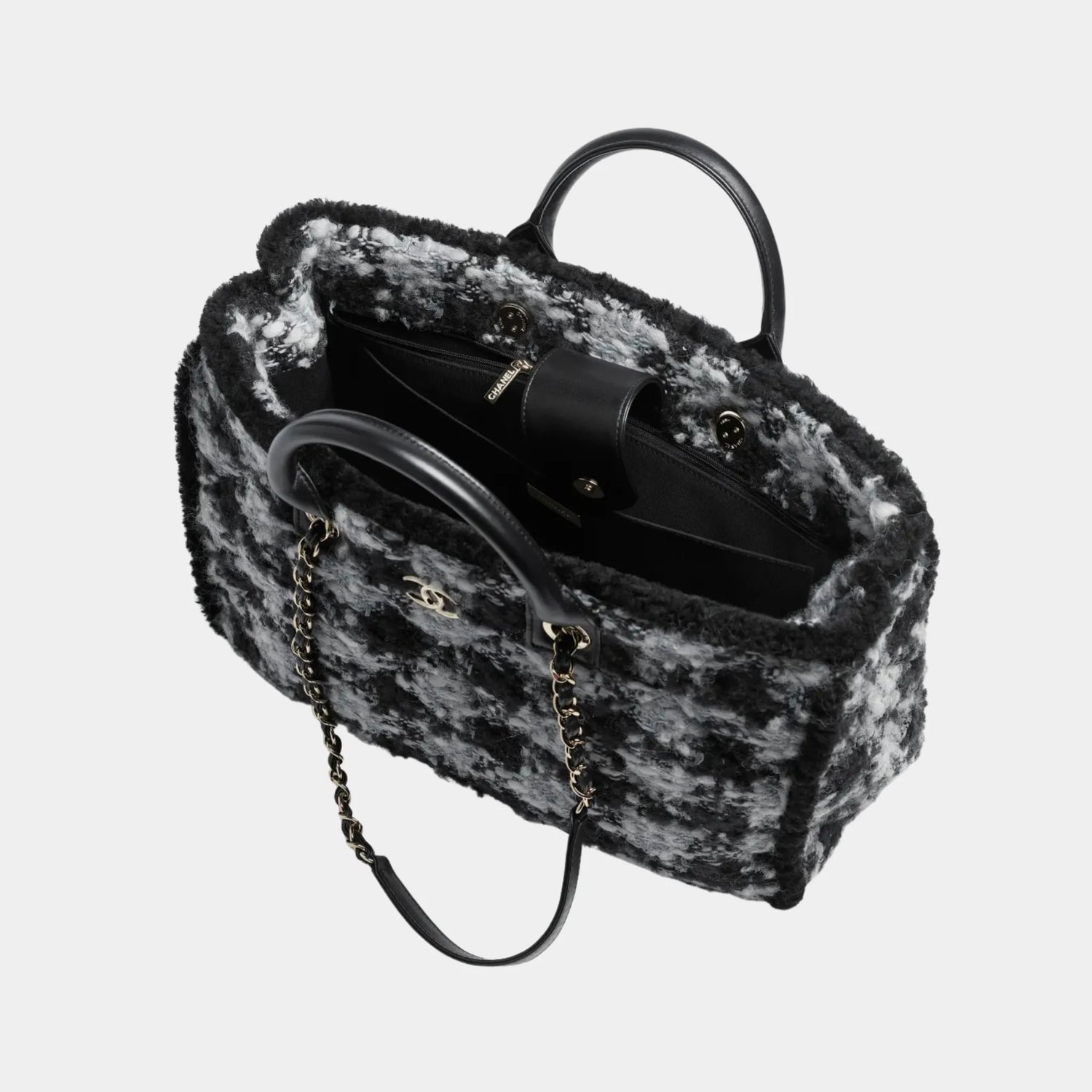 Chanel Basket in Tweed Sheepskin and Gold-Tone Metal, Top
