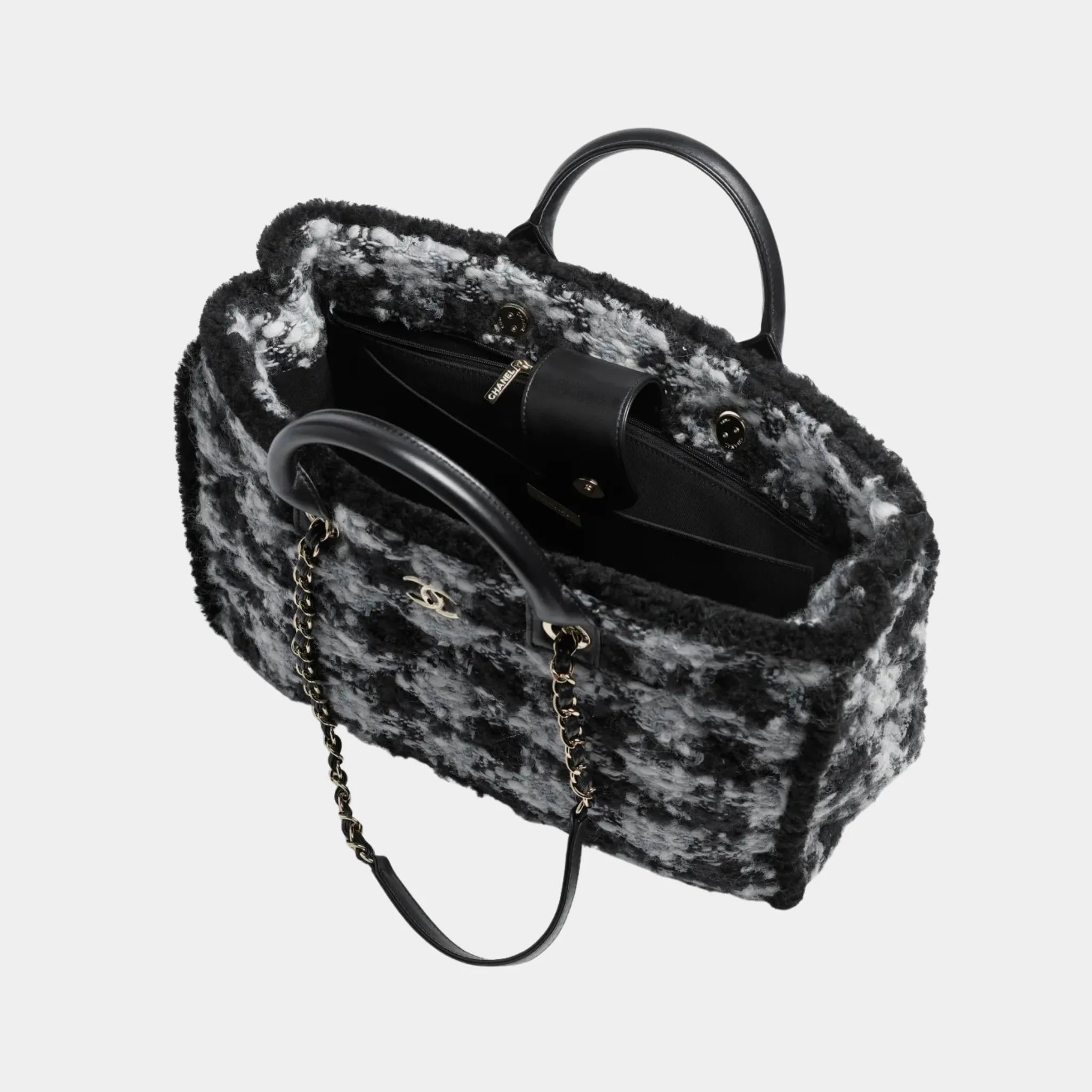 Chanel Basket in Tweed Sheepskin and Gold-Tone Metal, Top
