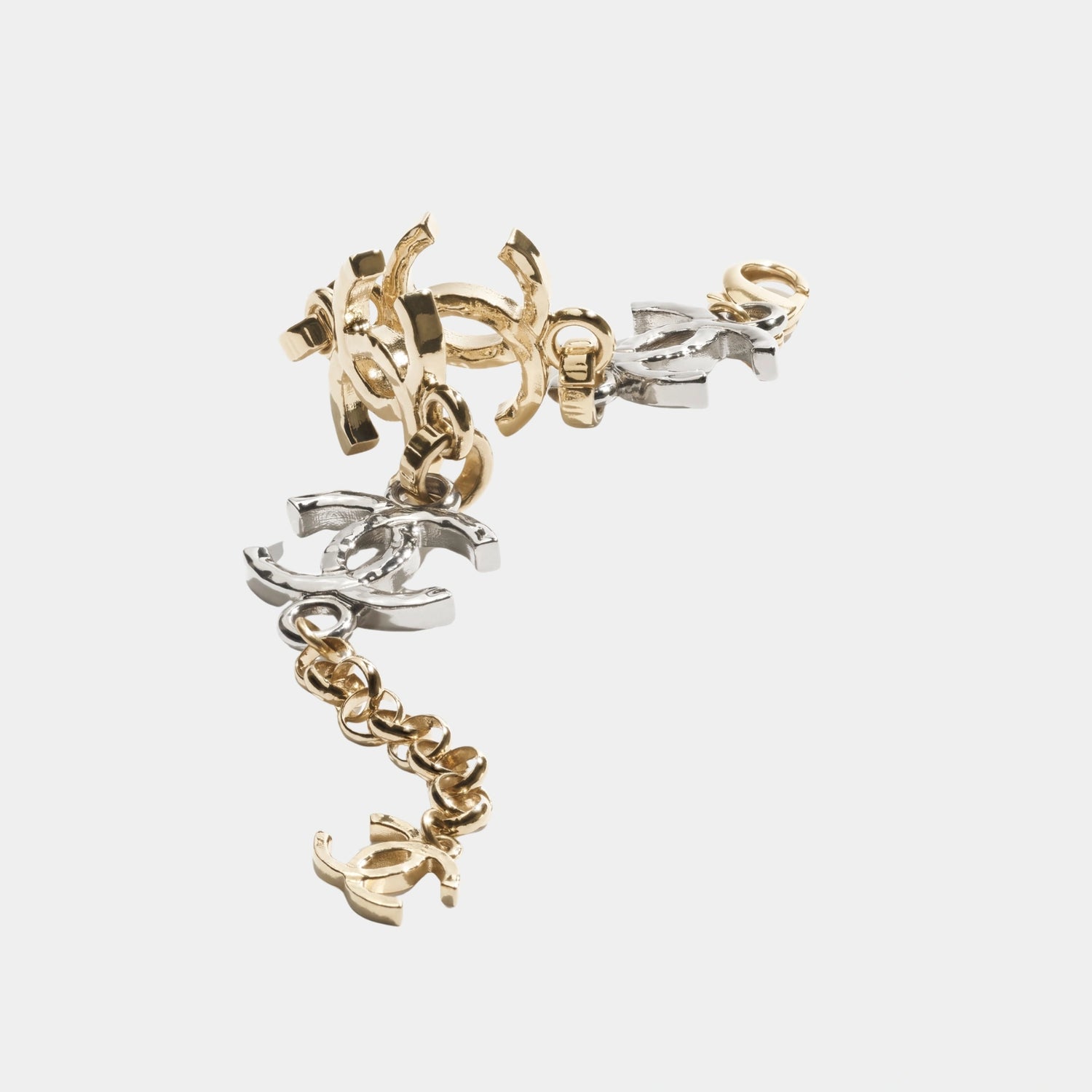 Chanel Bracelet in Gold &amp; Silver Metal, Close