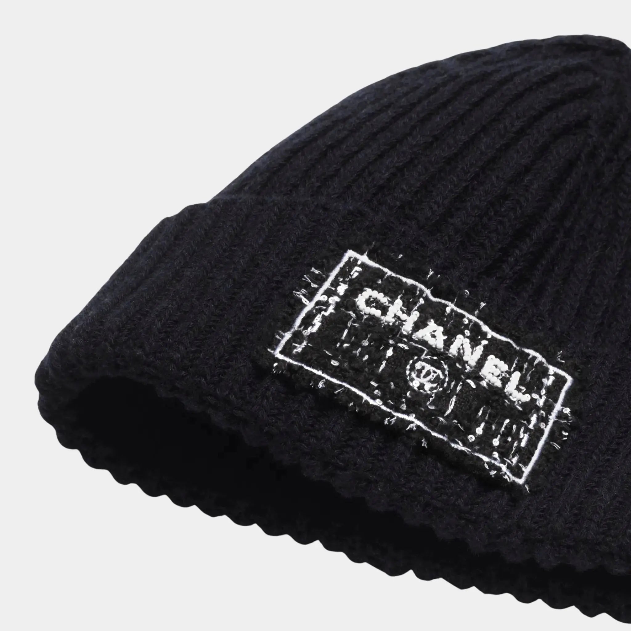 Chanel Cap Cashmere Navy Blue Black &amp; White, Closeup