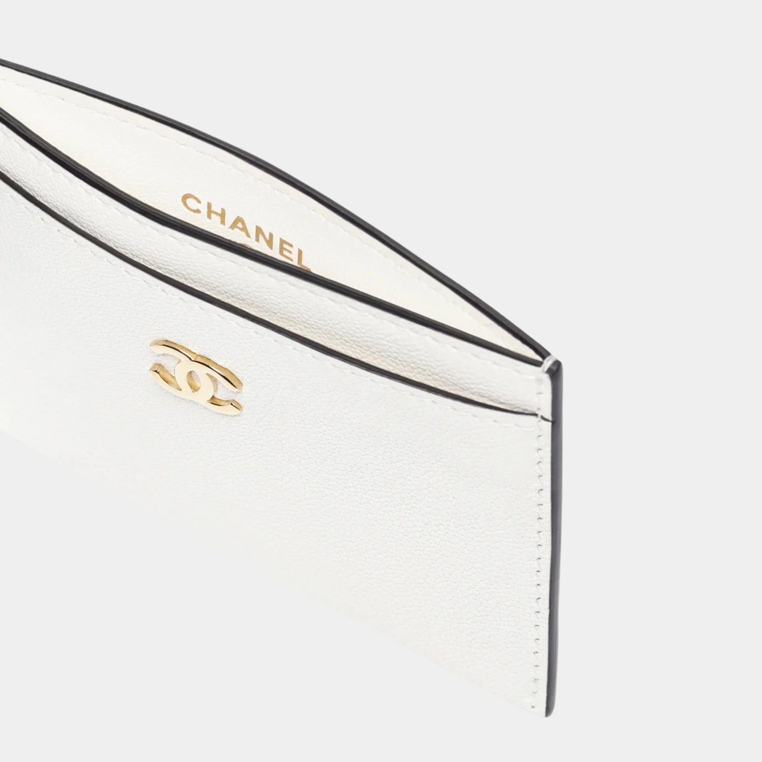 Chanel Card Holder in Grained Goatskin &amp; Gold Metal, White, Front
