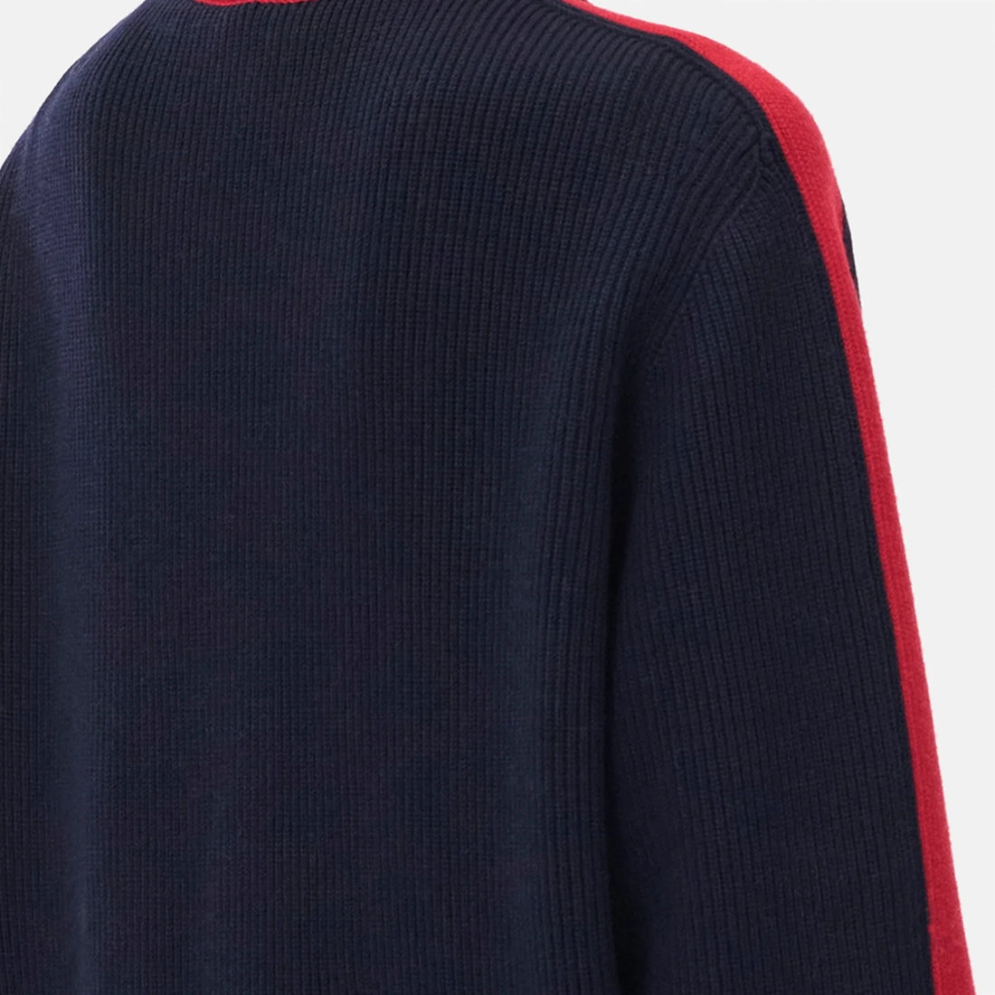 Chanel Cardigan Wool in Navy Blue and Red, Coco Neige 2026, close up detail